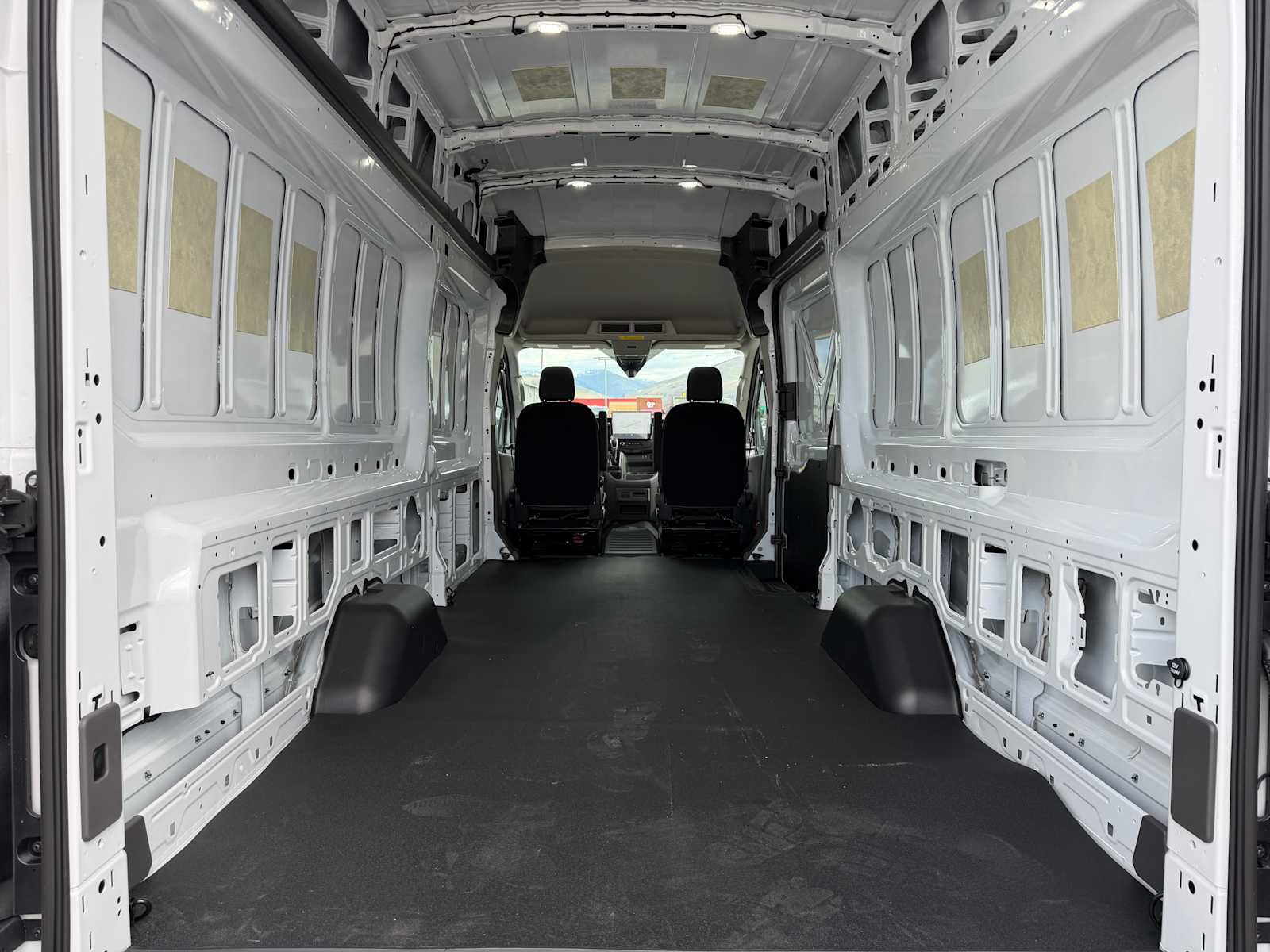 Thumbnail: 2026 Ford Transit Series - 10