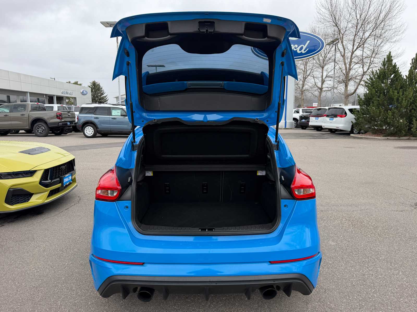 Thumbnail: 2017 Ford Focus - 9