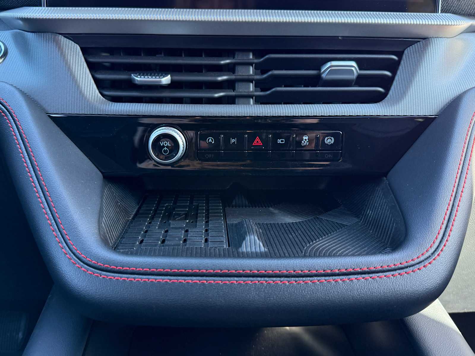 Thumbnail: 2025 Ford Explorer - 19