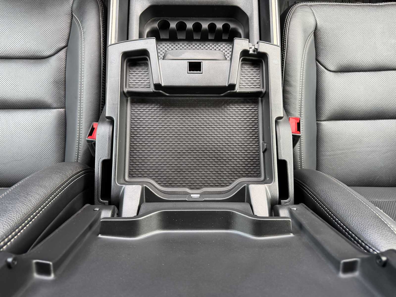 Thumbnail: 2020 RAM 1500 - 27