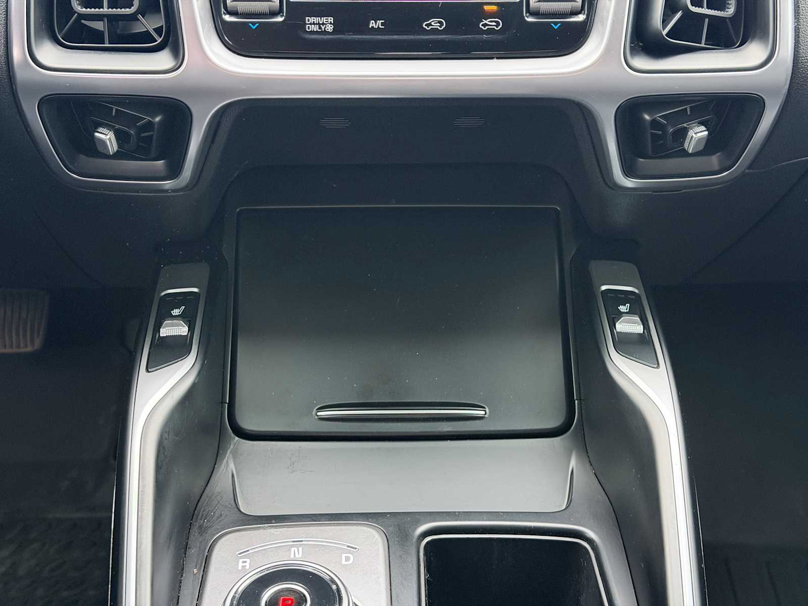 Thumbnail: 2023 Kia Sorento - 17