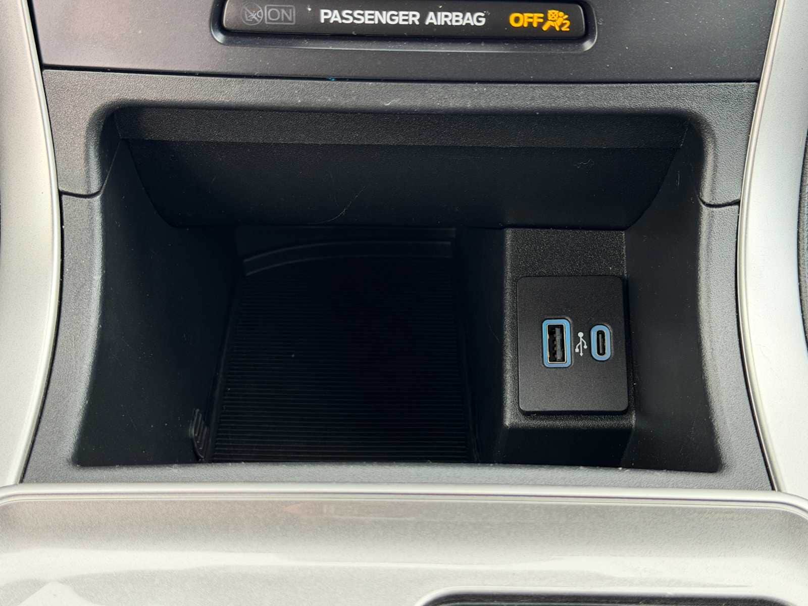 Thumbnail: 2024 Ford Edge - 22