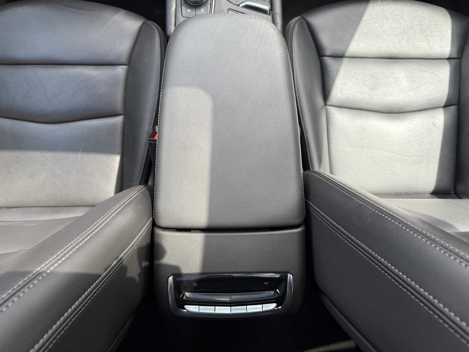 Thumbnail: 2024 Cadillac XT6 - 21