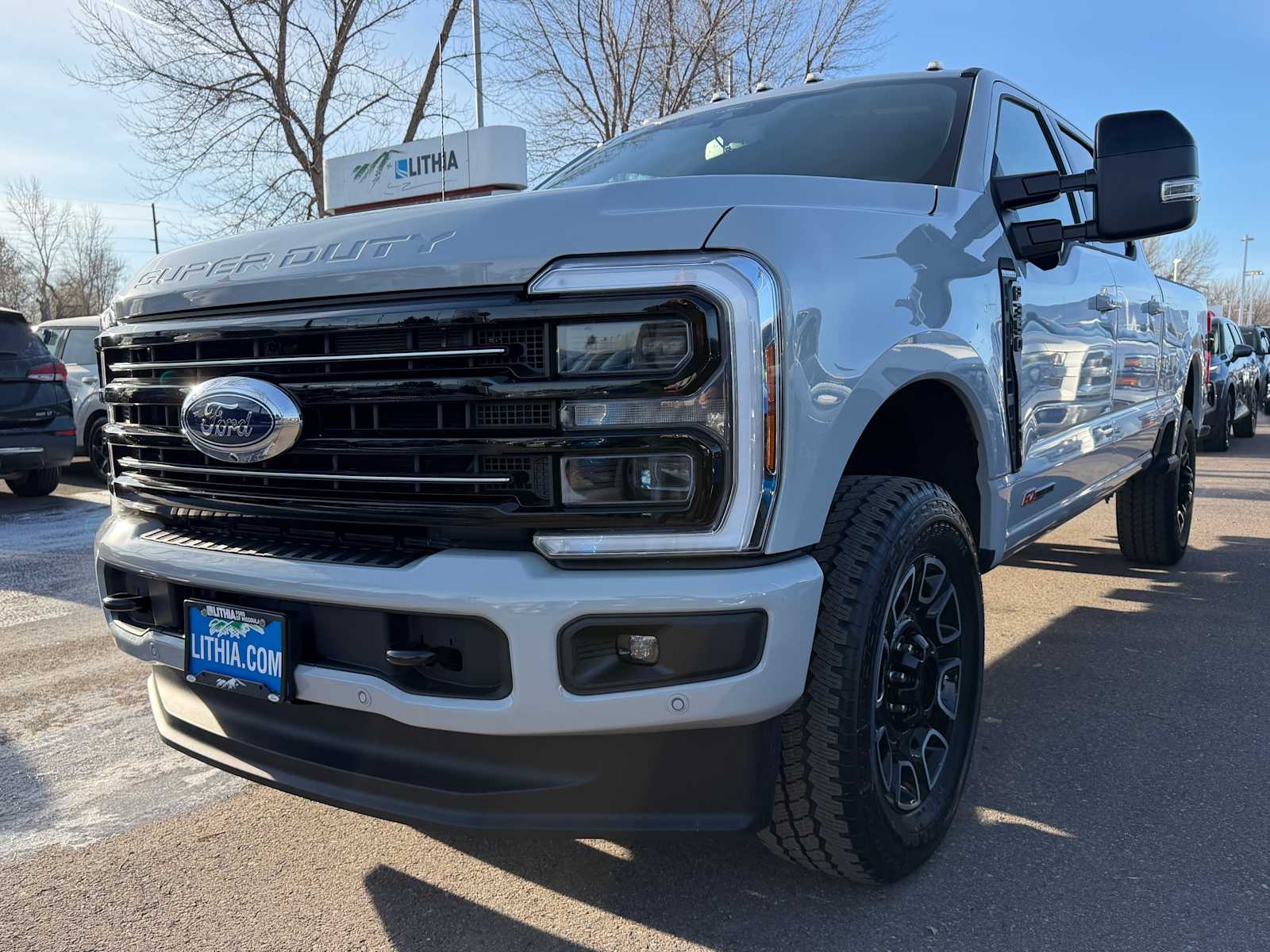 2026 Ford F-350 Super Duty Platinum's photo