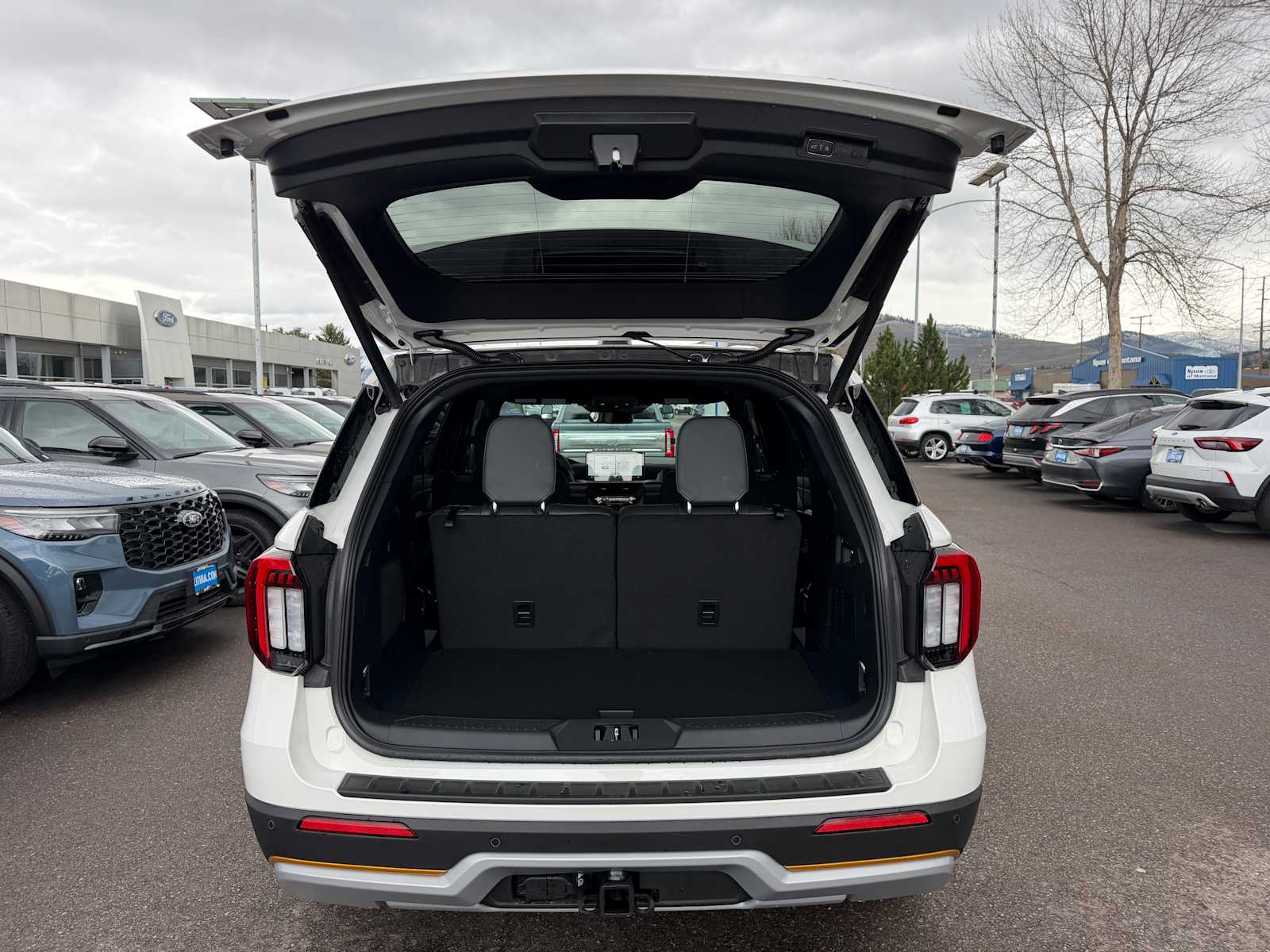 Thumbnail: 2026 Ford Explorer - 9