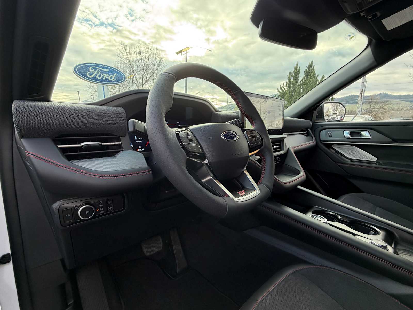 Thumbnail: 2026 Ford Explorer - 15