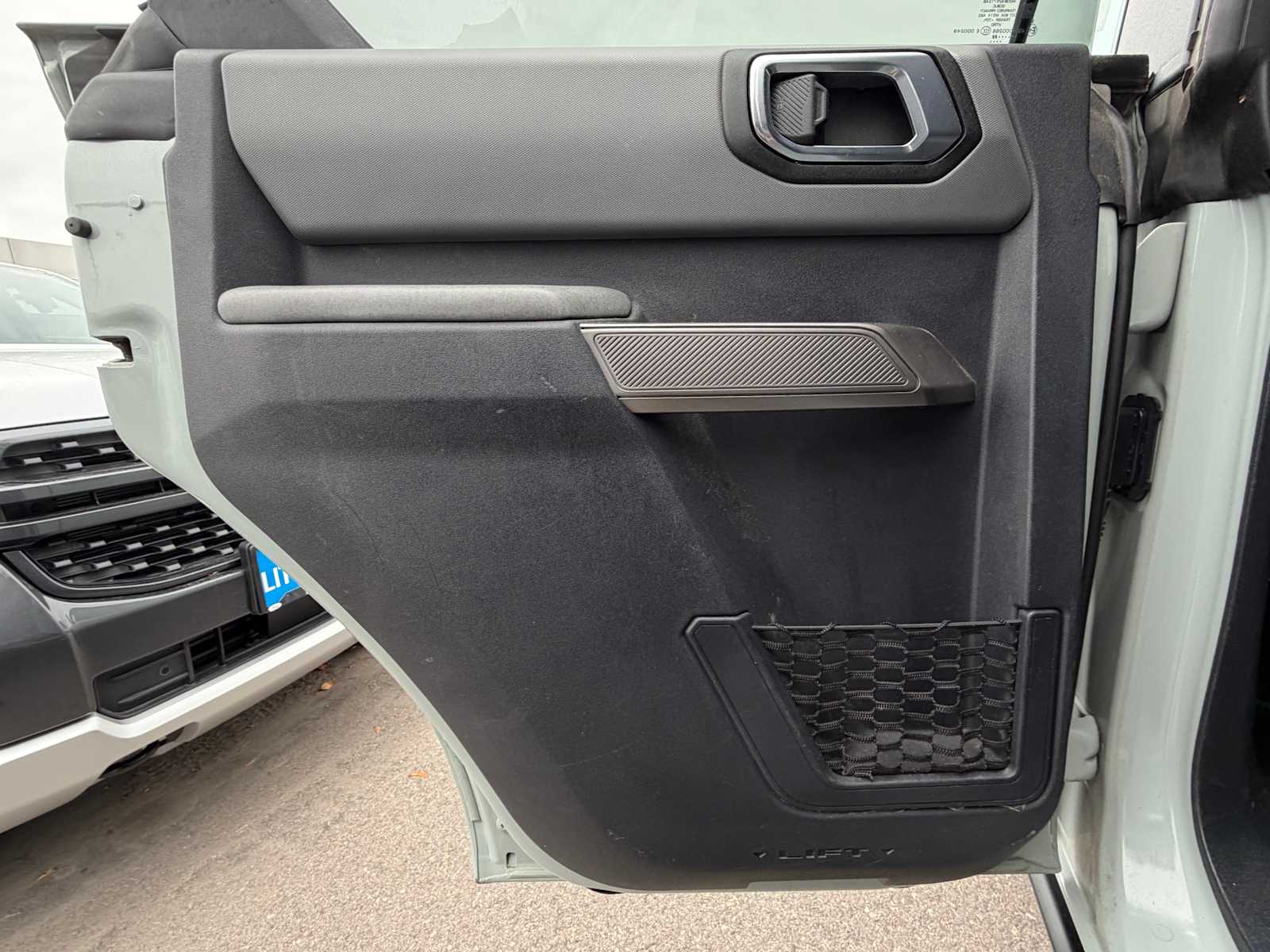 Thumbnail: 2022 Ford Bronco - 25