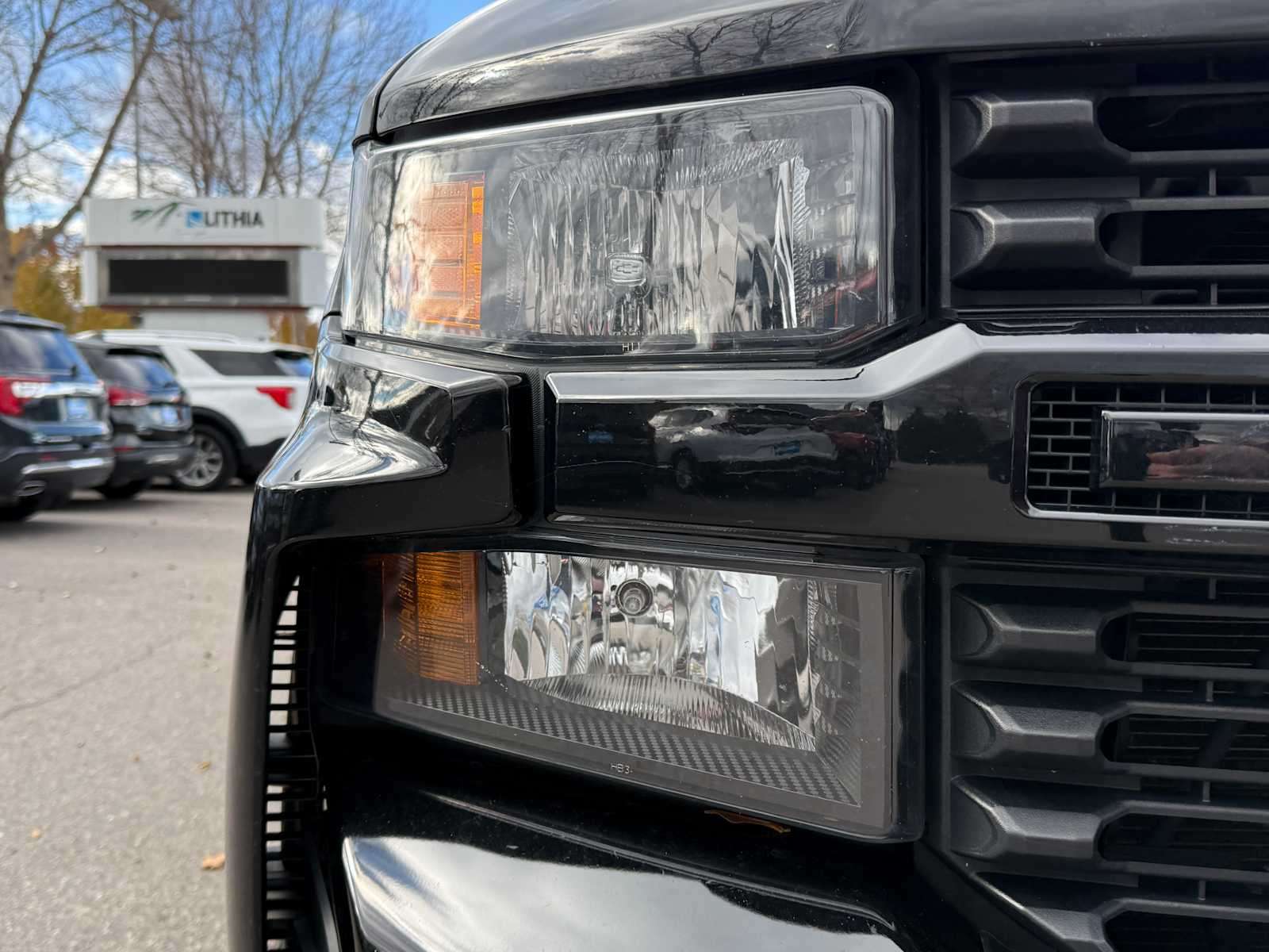 Thumbnail: 2019 Chevrolet Silverado 1500 - 3