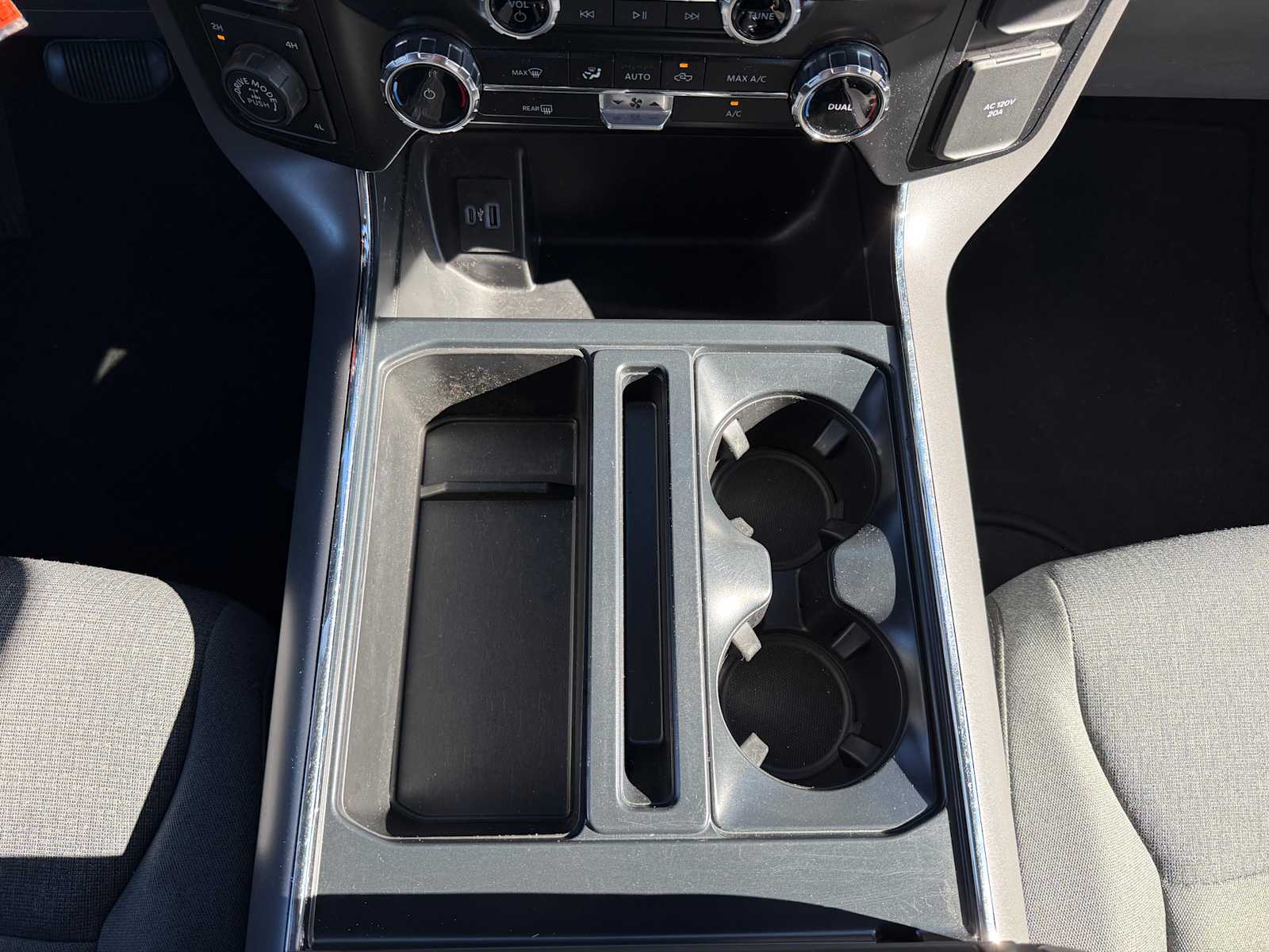 Thumbnail: 2024 Ford F-150 - 18