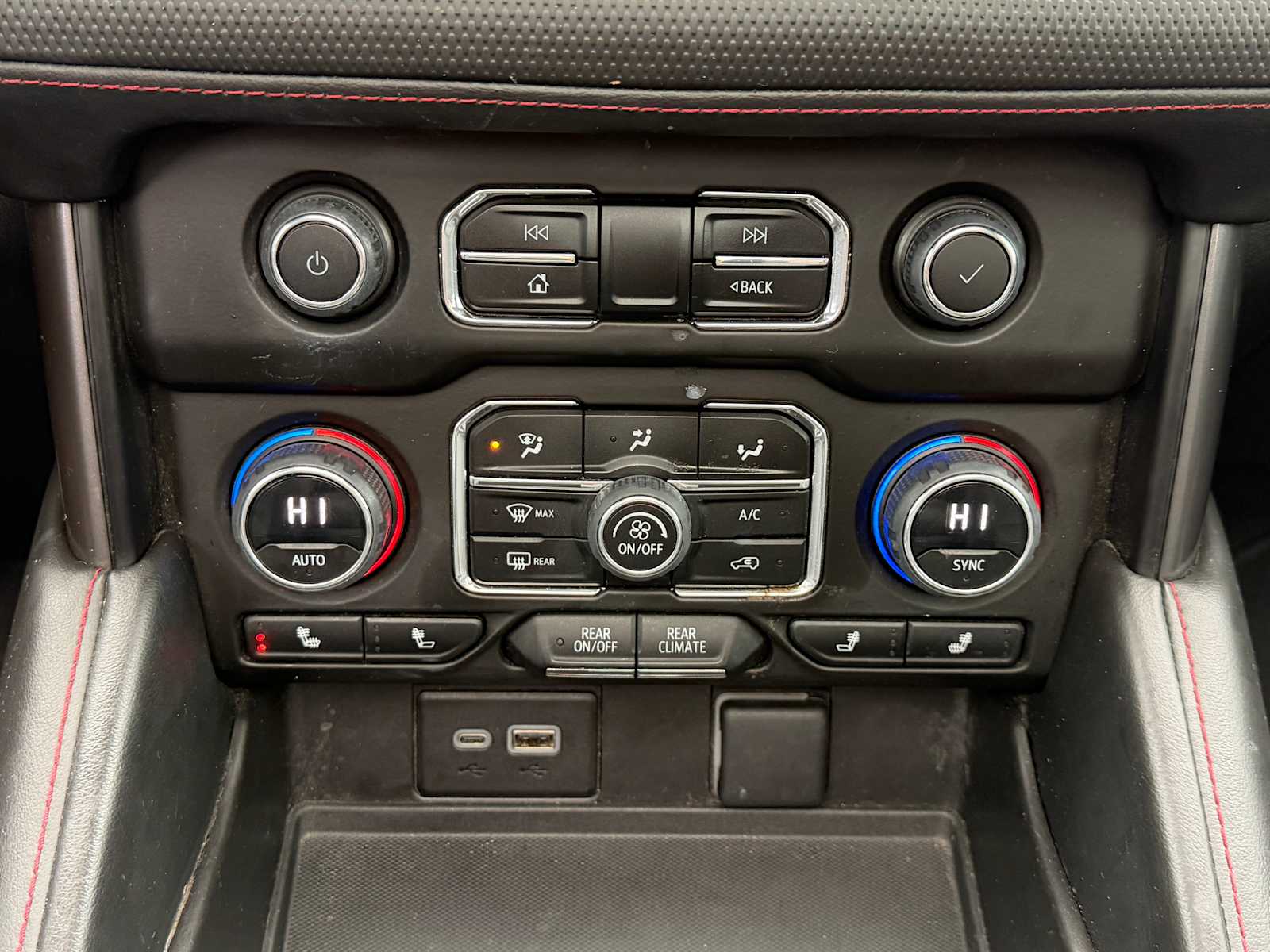 Thumbnail: 2023 Chevrolet Tahoe - 18