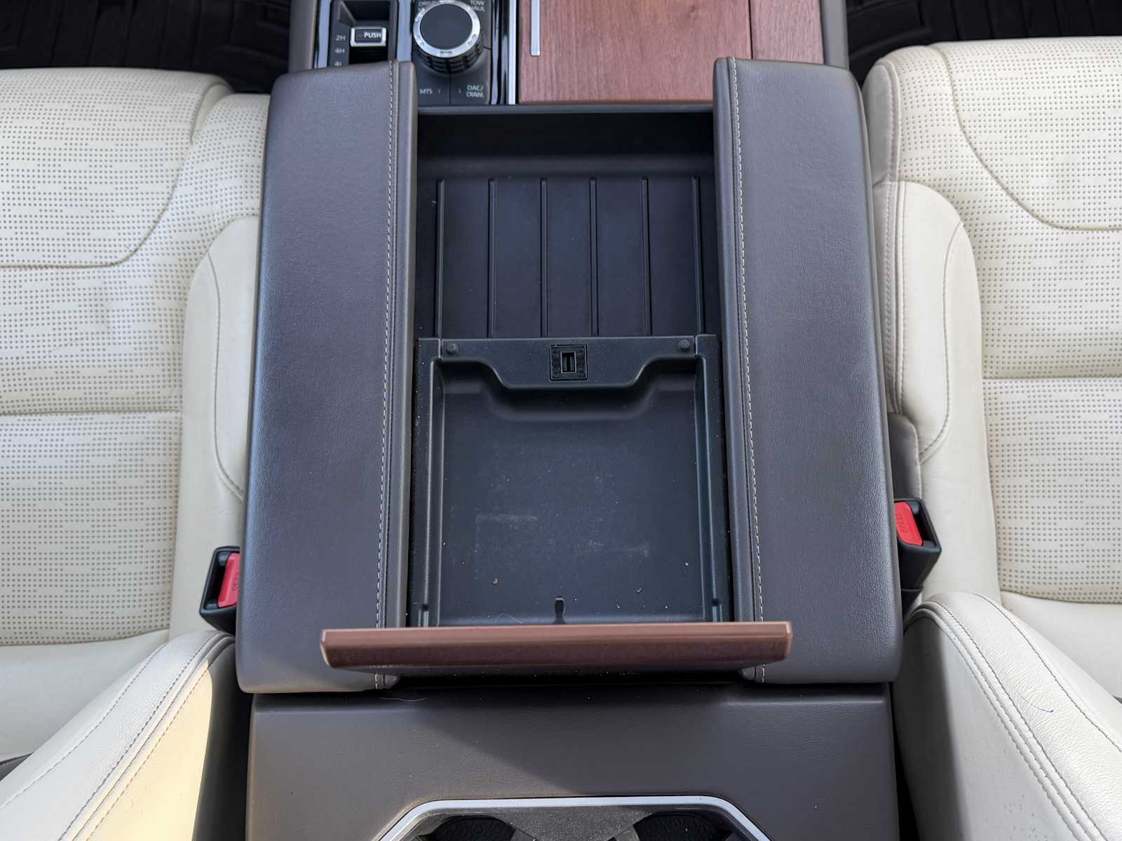 Thumbnail: 2022 Toyota Tundra - 21