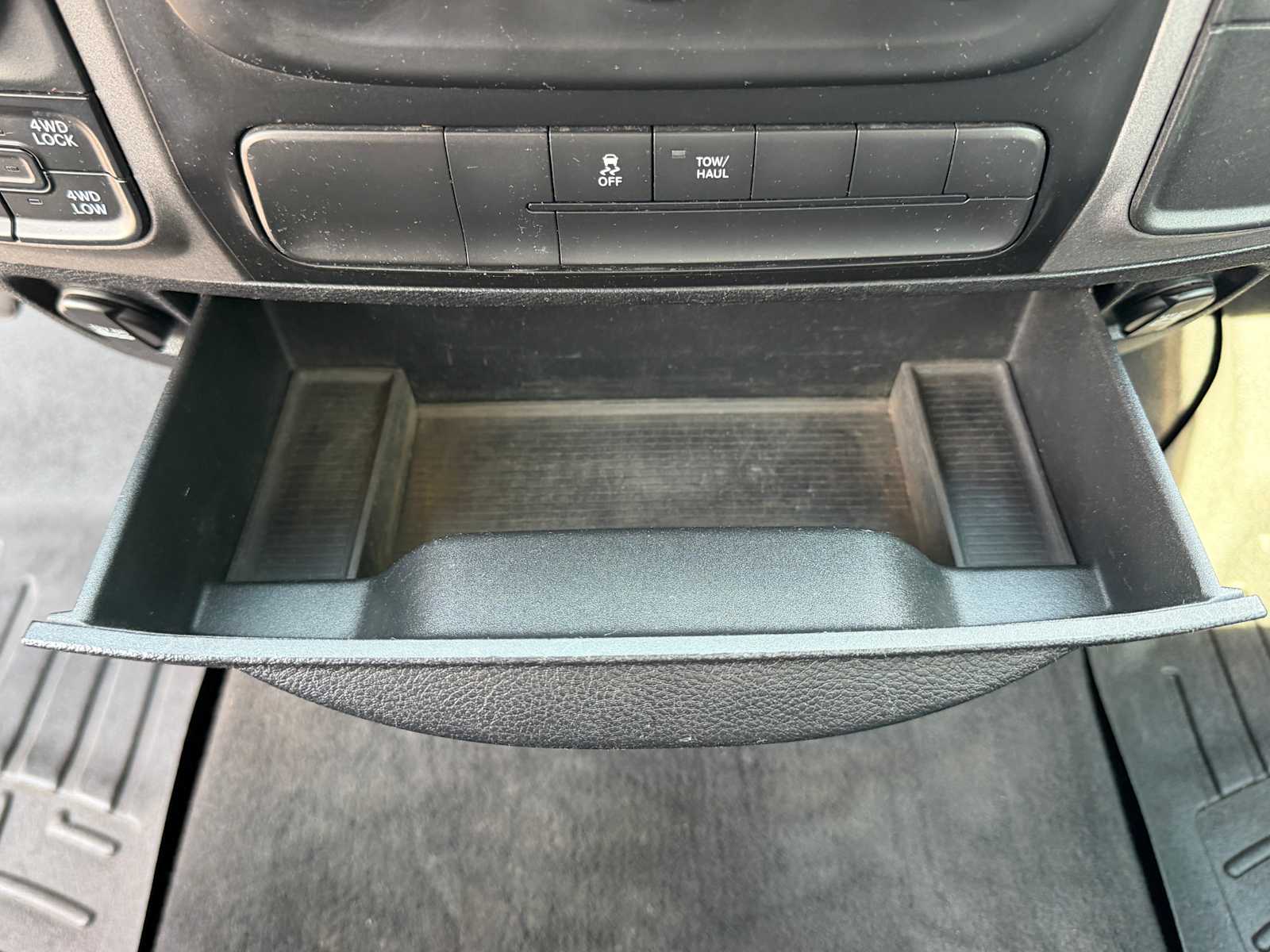 2016 RAM Ram 1500 Pickup Tradesman - Photo 18