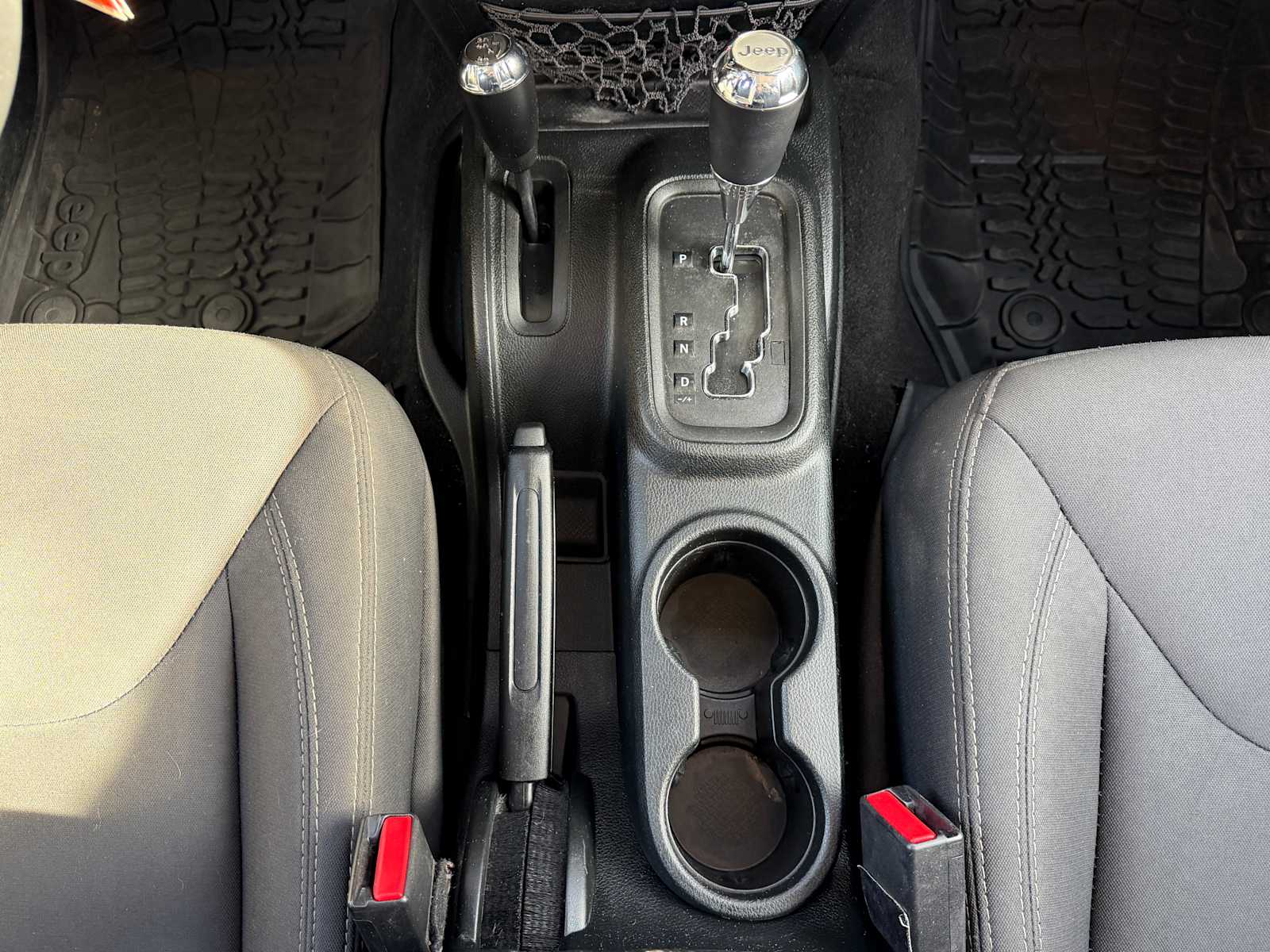 Thumbnail: 2018 Jeep Wrangler - 18