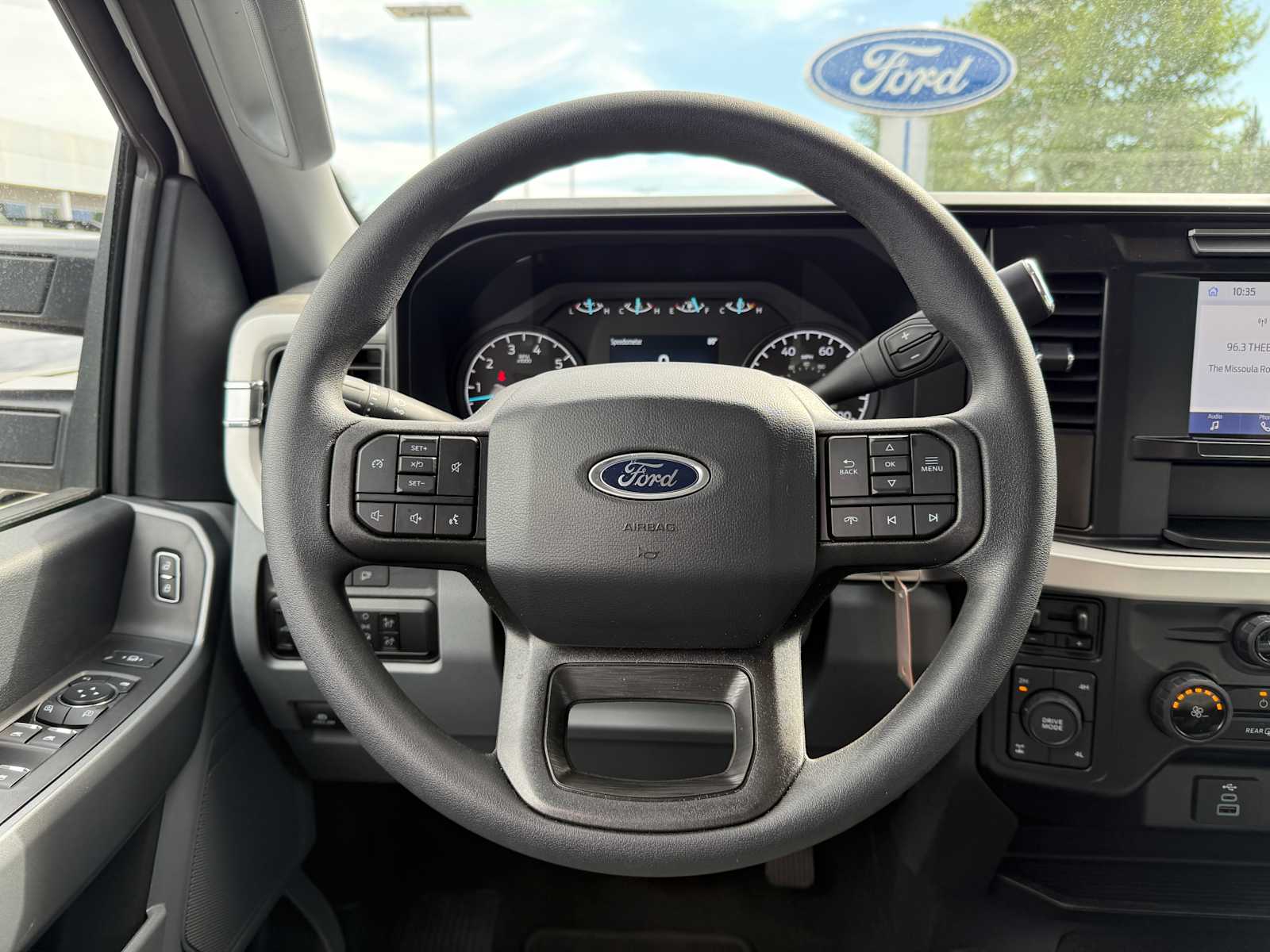 Thumbnail: 2024 Ford Econoline - 15