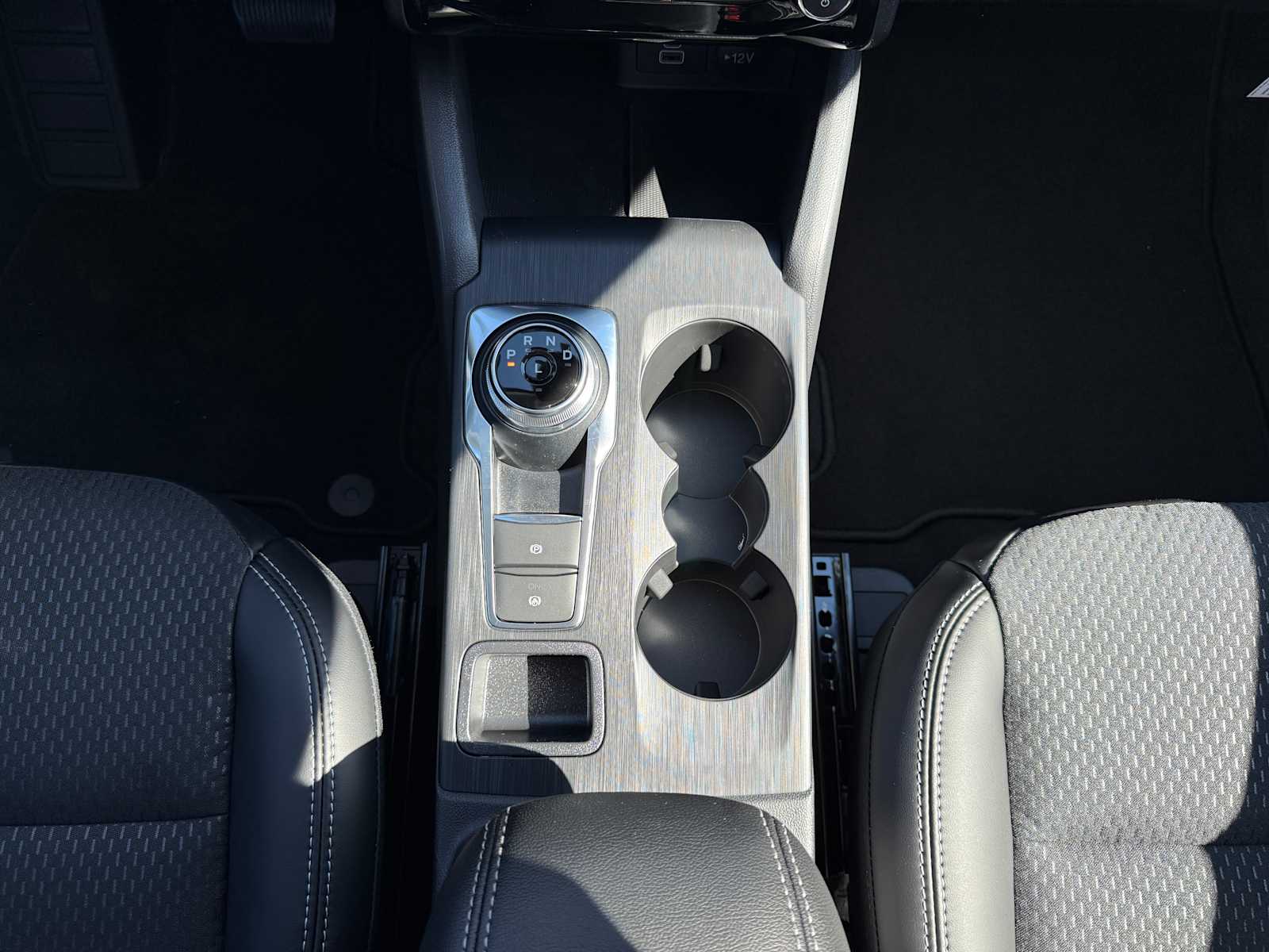 Thumbnail: 2025 Ford Escape - 18