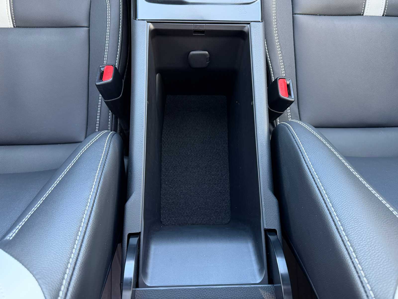 Thumbnail: 2025 Toyota Camry - 20