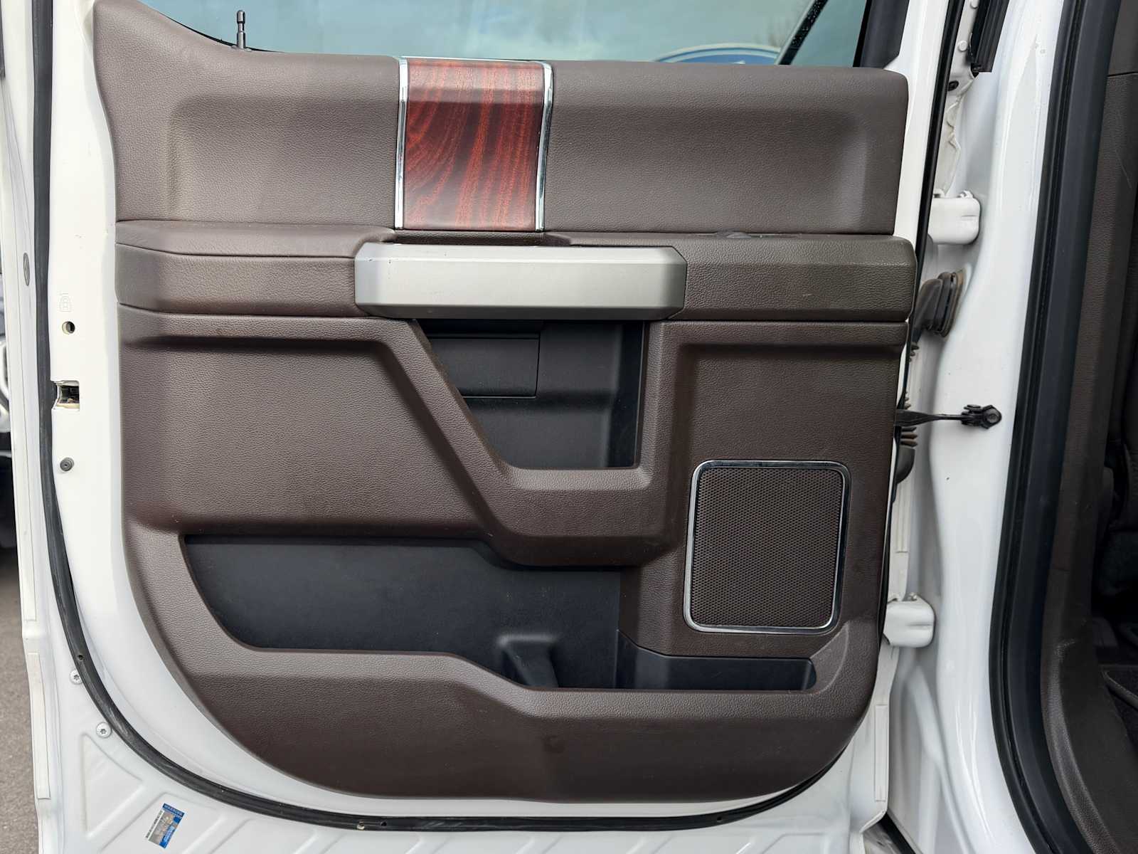 Thumbnail: 2017 Ford Econoline - 21