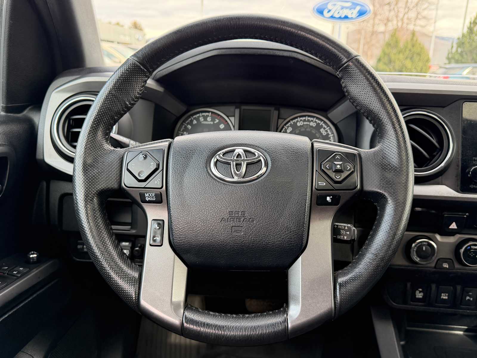 Thumbnail: 2017 Toyota Tacoma - 13