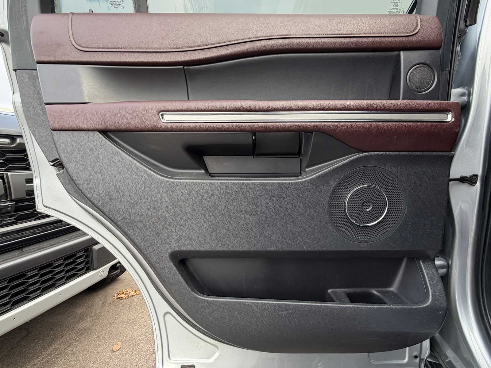 Thumbnail: 2023 Ford Expedition - 25