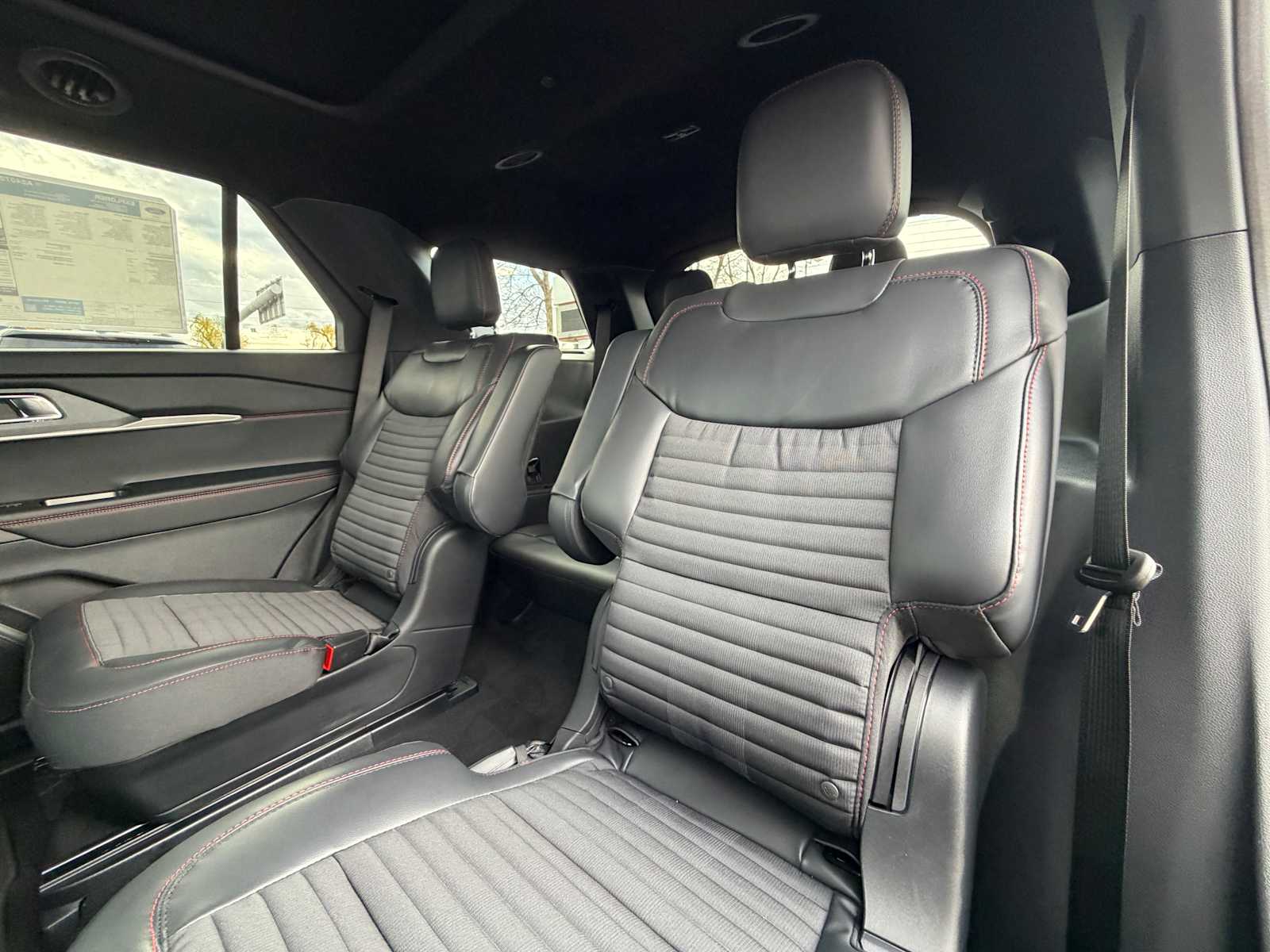 Thumbnail: 2026 Ford Explorer - 25