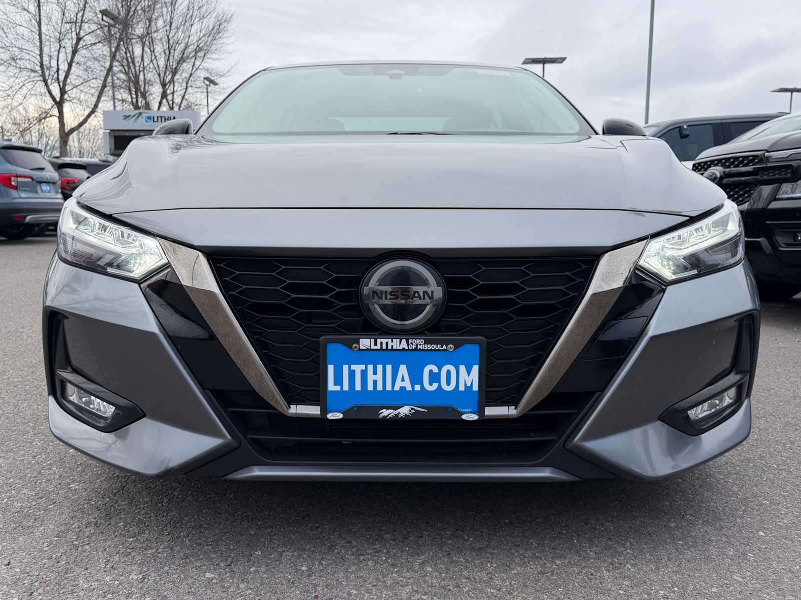 2020 Nissan Sentra SR photo 2