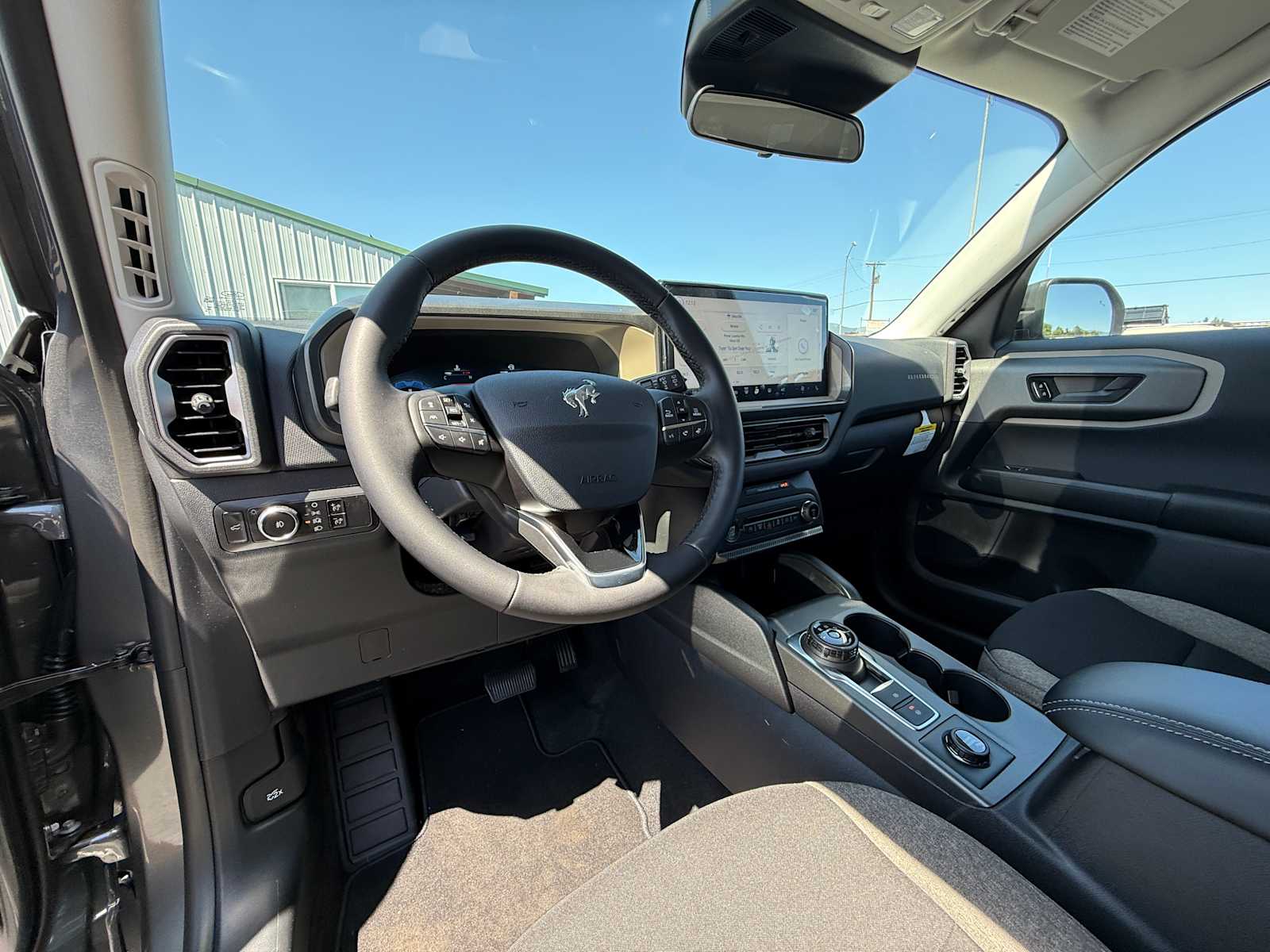 Thumbnail: 2025 Ford Bronco Sport - 13