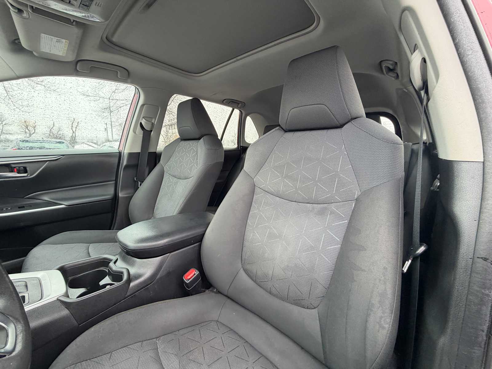 Thumbnail: 2021 Toyota RAV4 - 12