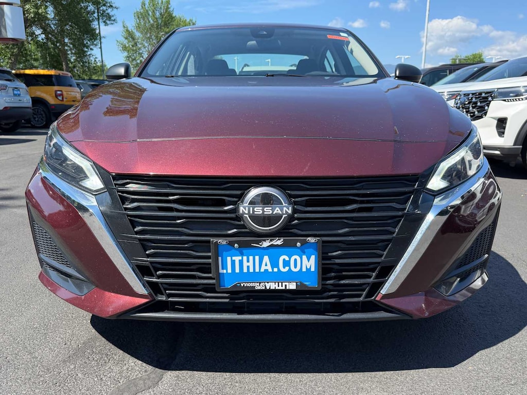 Used 2025 Nissan Altima SV Sedan