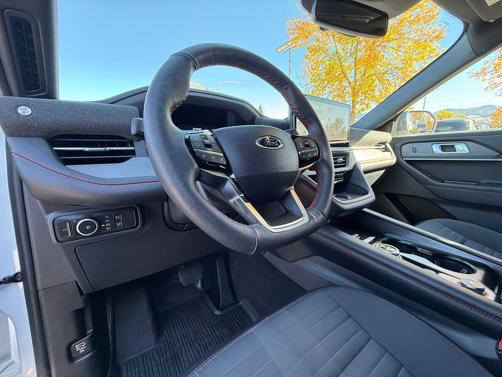 Thumbnail: 2025 Ford Explorer - 15