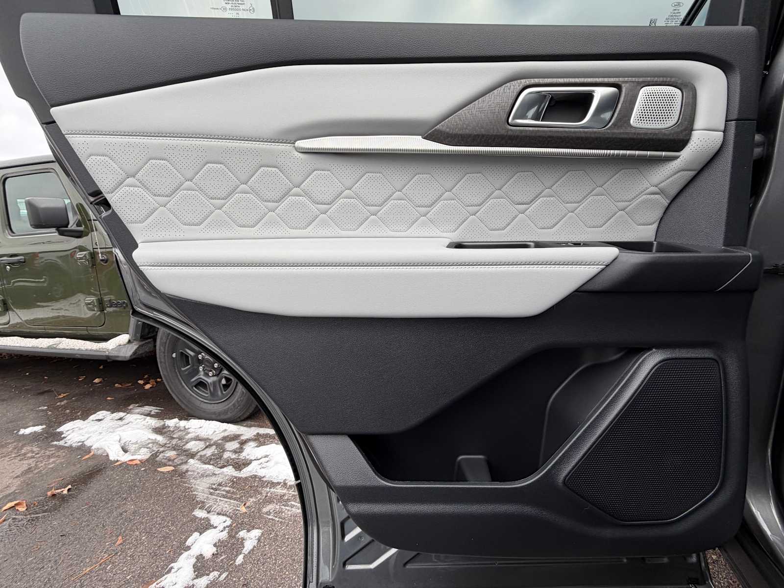 Thumbnail: 2026 Ford Explorer - 22