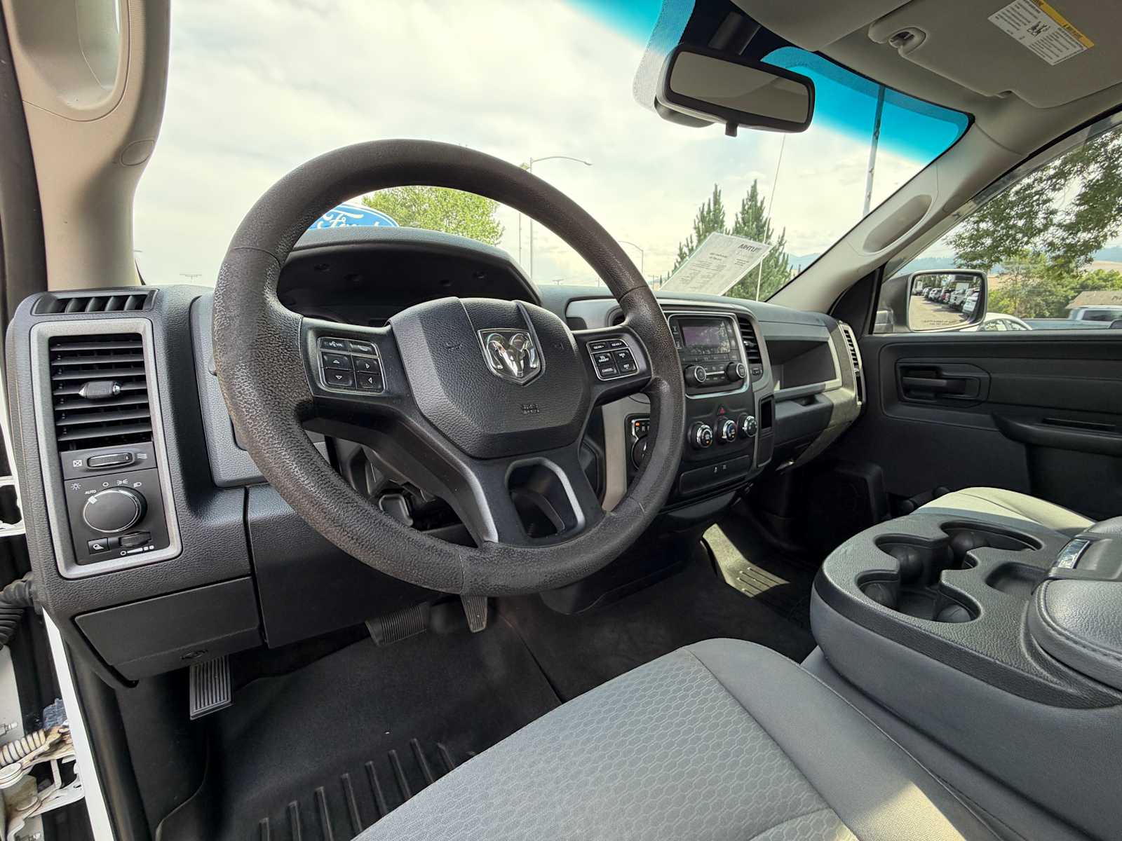 2016 RAM Ram 1500 Pickup Tradesman - Photo 12
