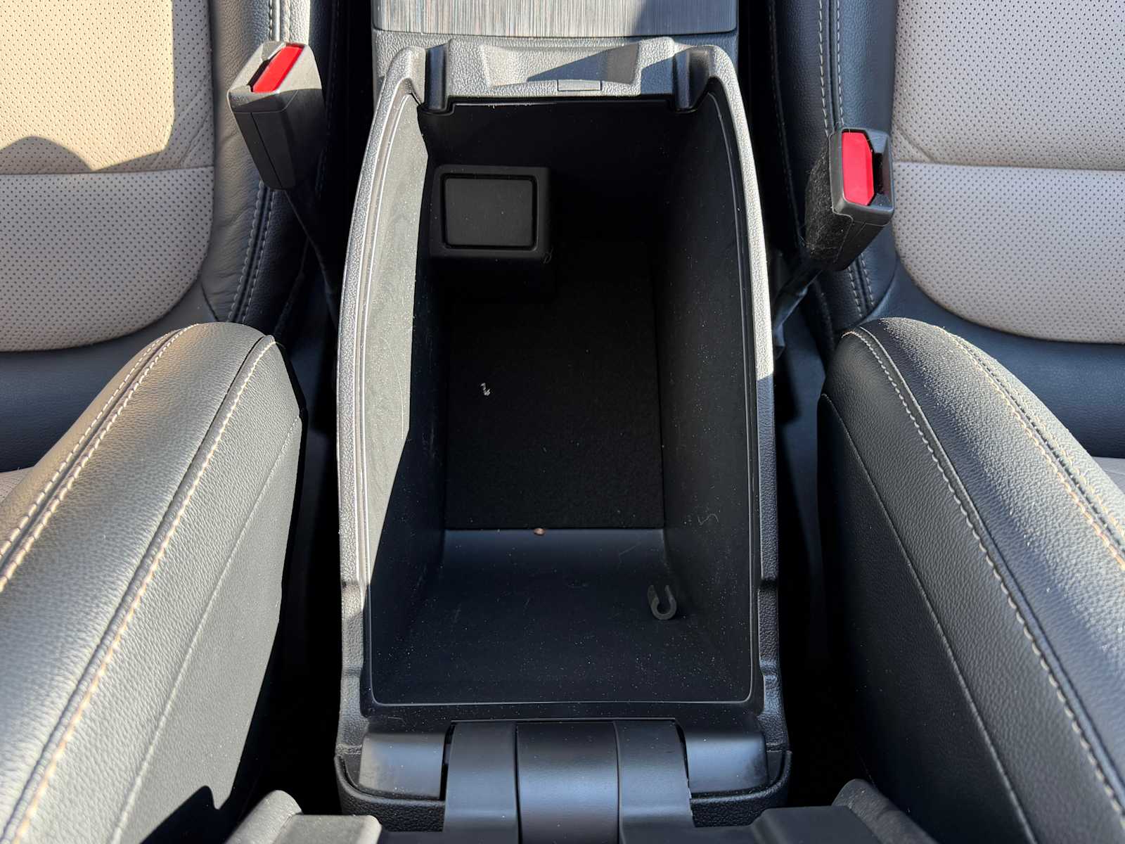 Thumbnail: 2022 Ford Escape - 23