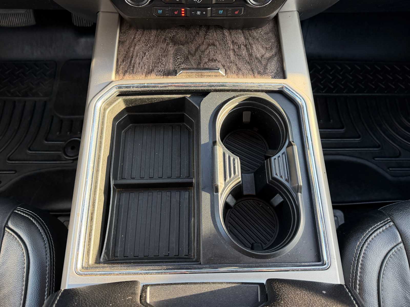 Thumbnail: 2019 Ford Econoline - 21