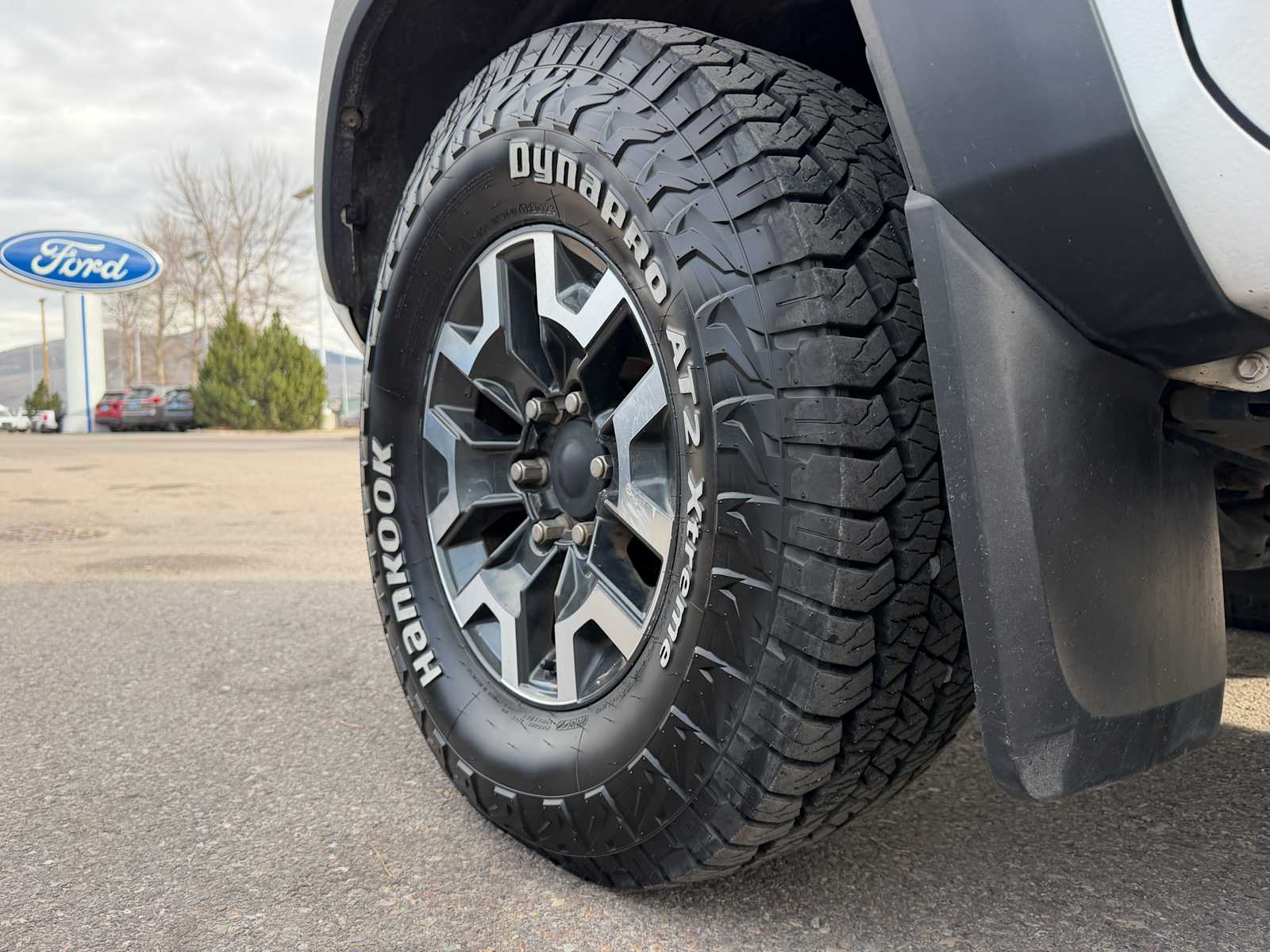 Thumbnail: 2017 Toyota Tacoma - 27