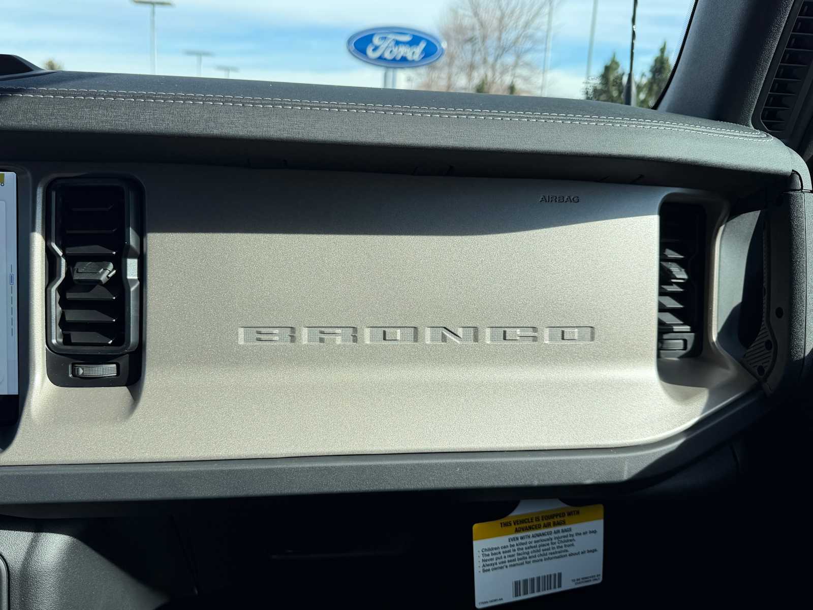 Thumbnail: 2025 Ford Bronco - 24