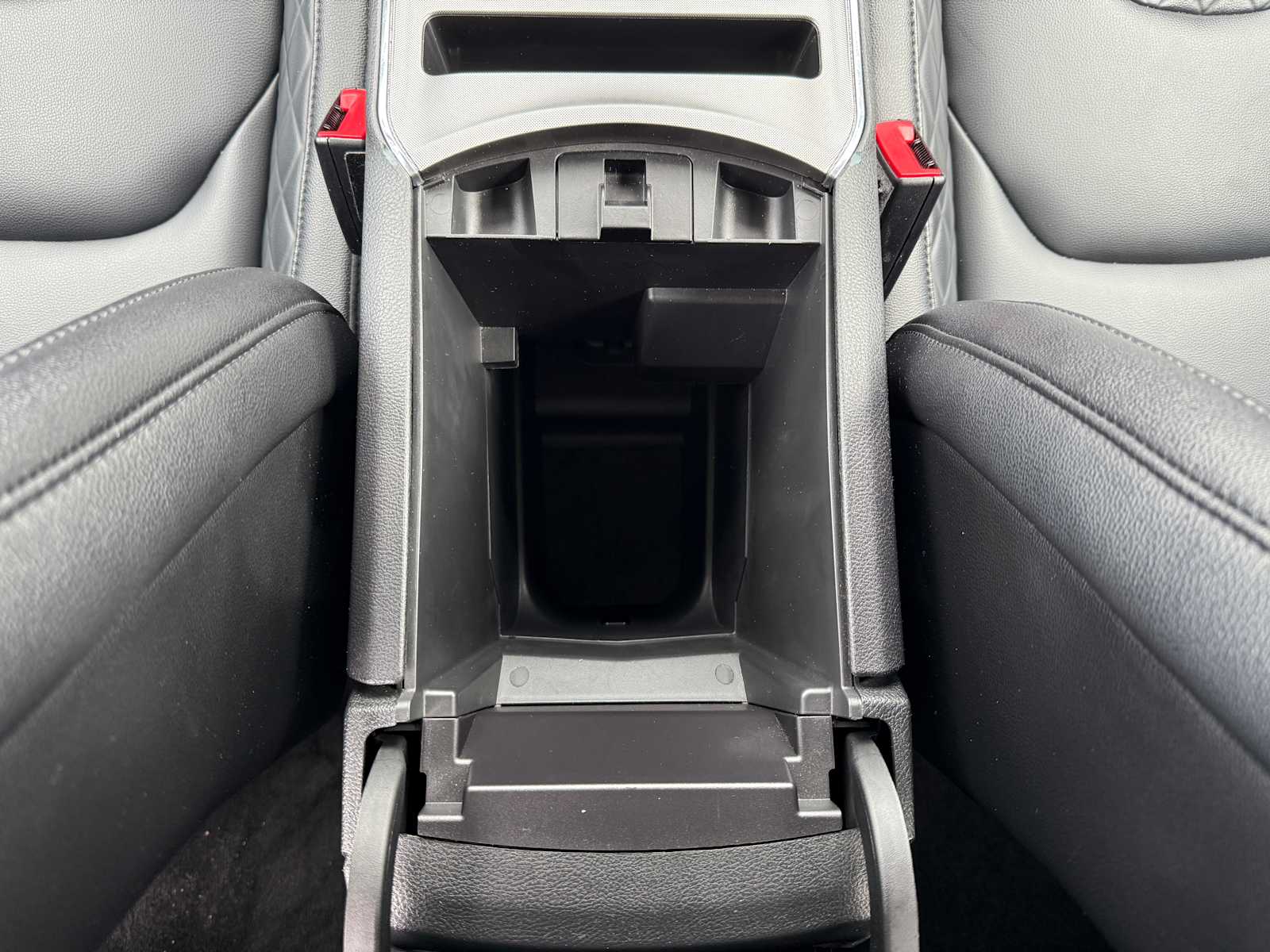 Thumbnail: 2024 Ford Edge - 23