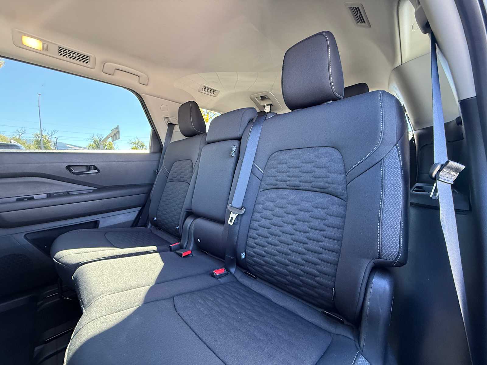 Thumbnail: 2025 Nissan Pathfinder - 21