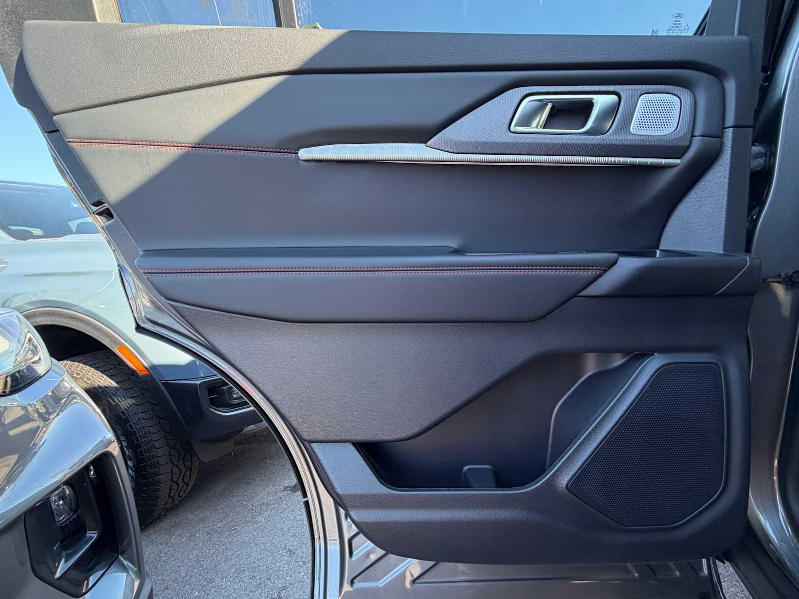 Thumbnail: 2026 Ford Explorer - 25