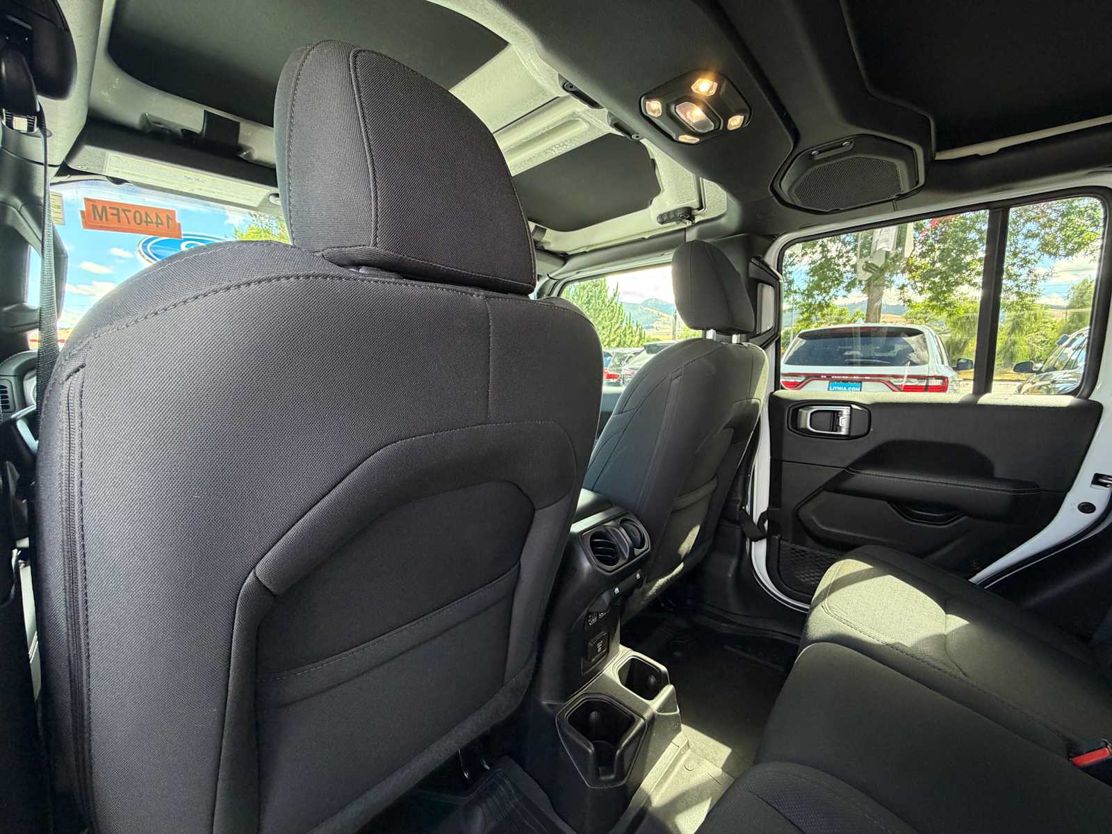 2021 Jeep Gladiator Overland - Photo 17