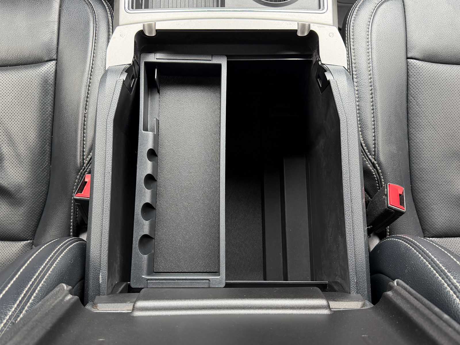 Thumbnail: 2022 Ford Econoline - 25