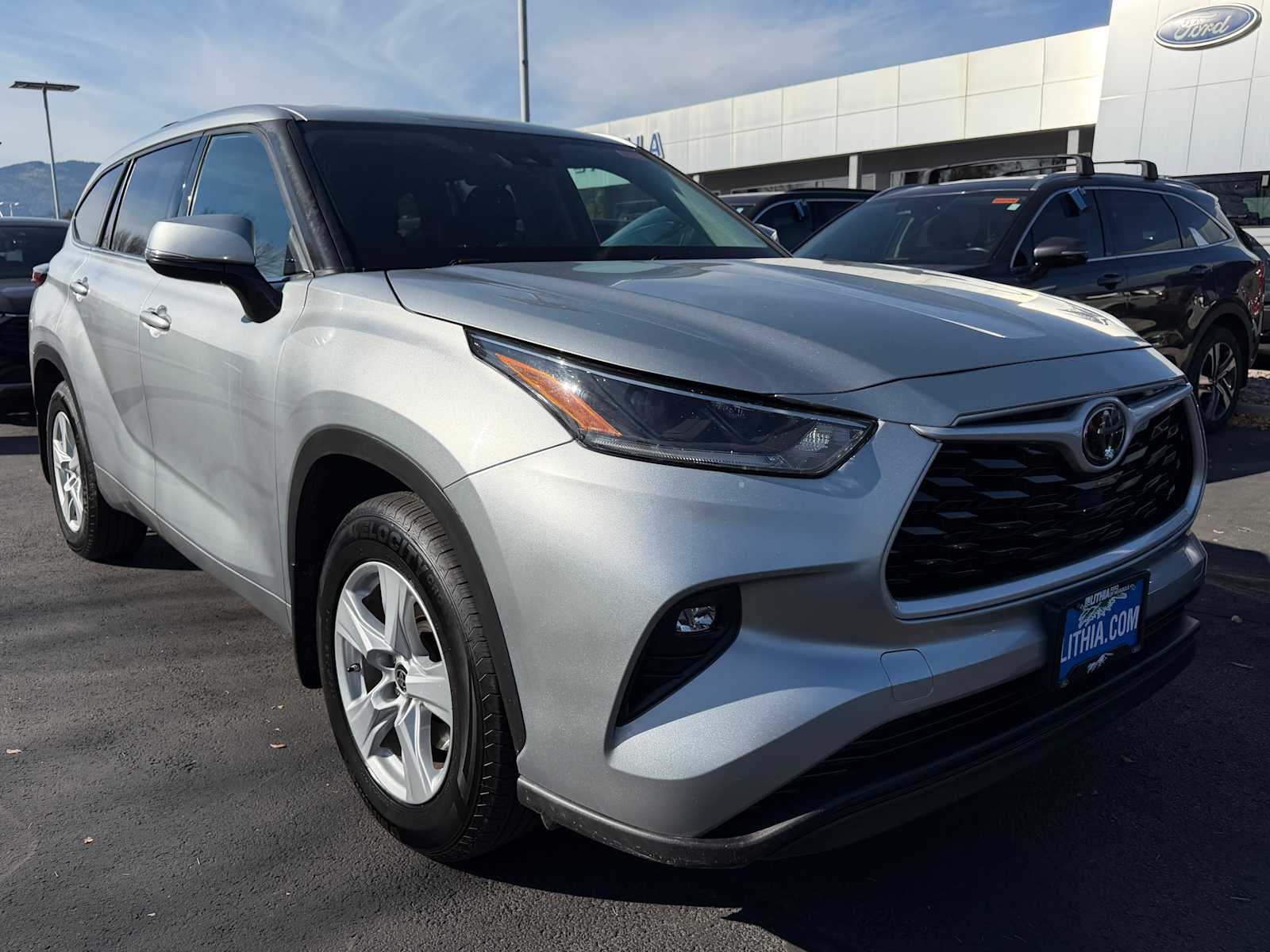 Used 2021 Toyota Highlander LE SUV