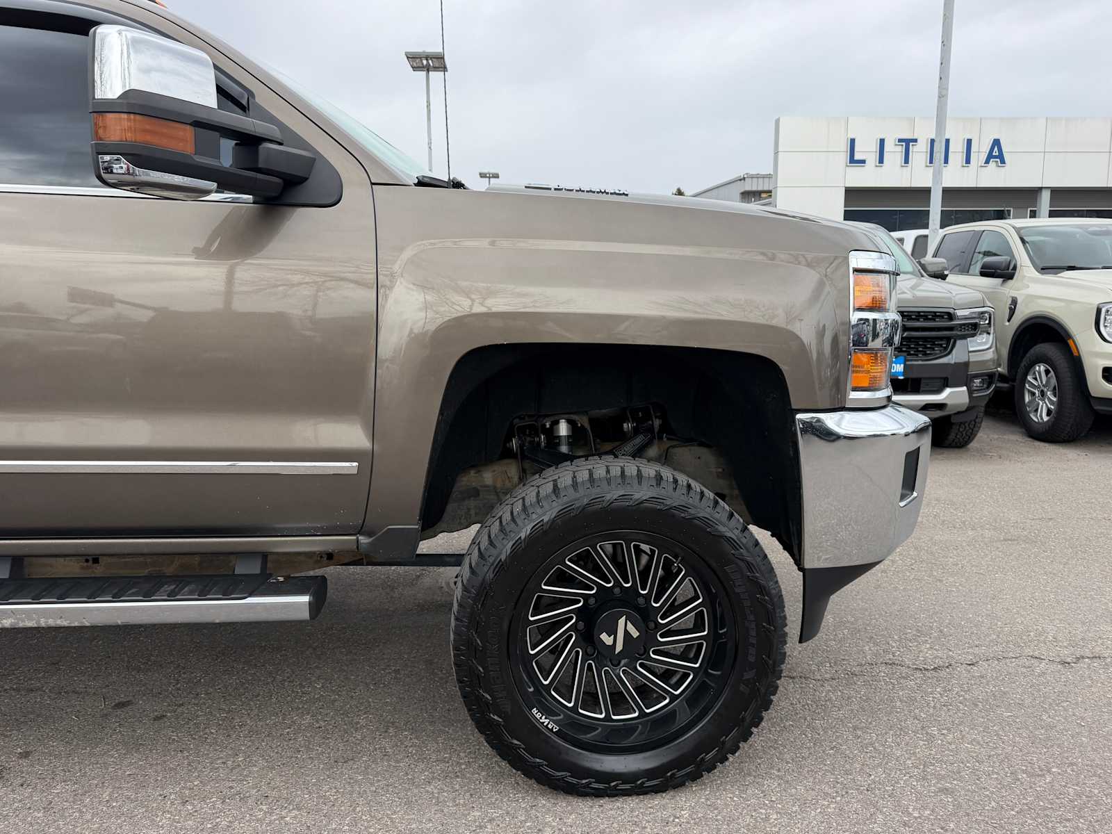 Thumbnail: 2015 Chevrolet Silverado 2500 - 5