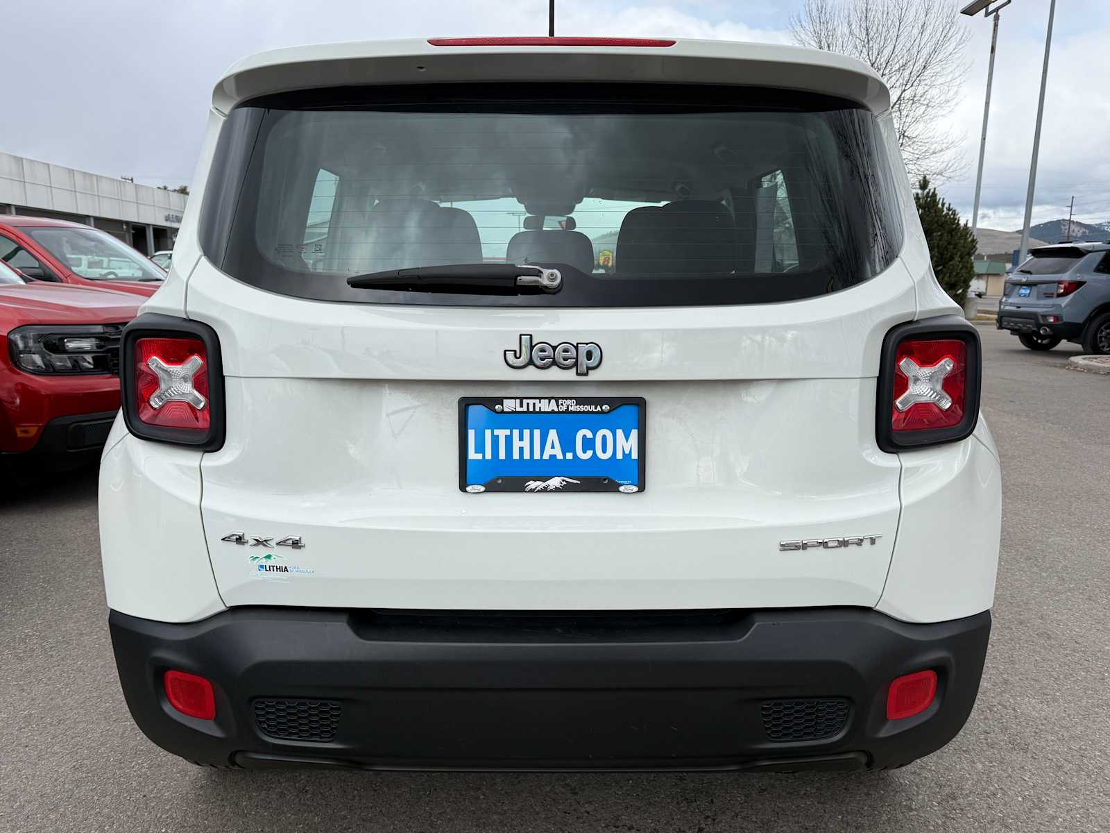 Thumbnail: 2017 Jeep Renegade - 8