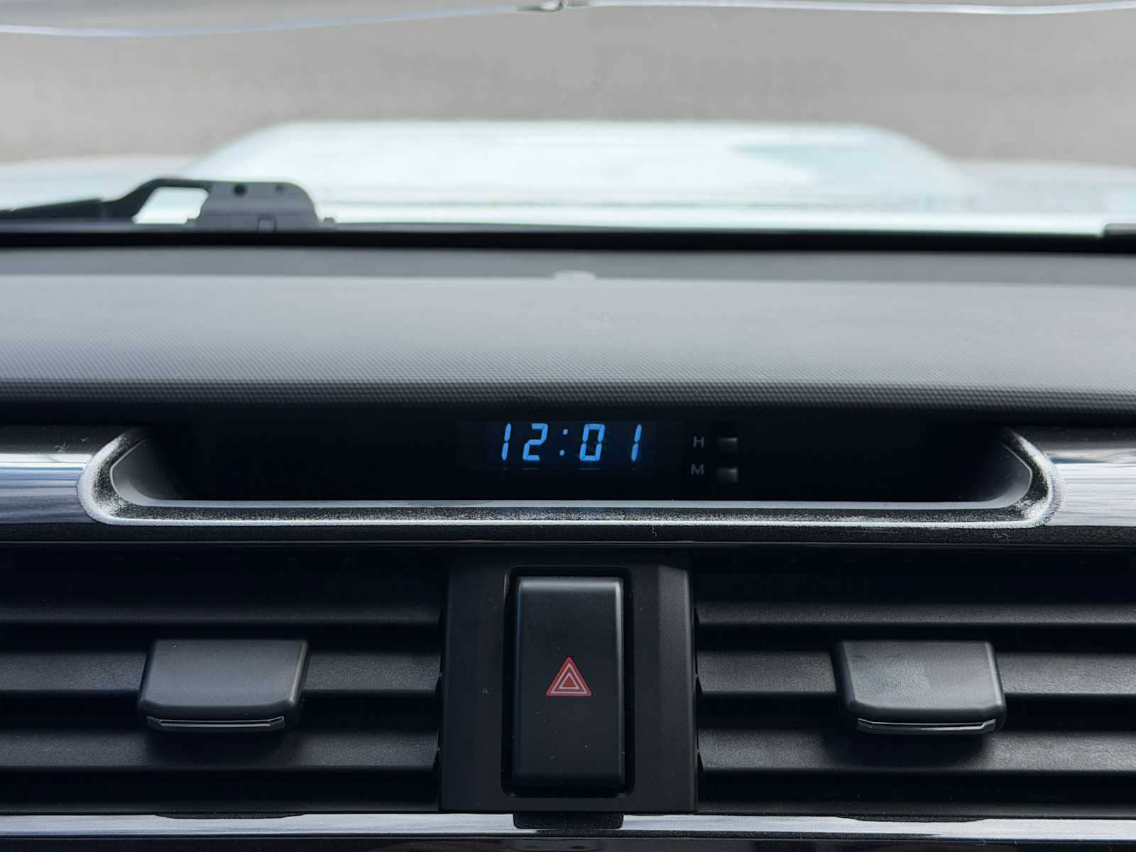 Thumbnail: 2022 Toyota 4Runner - 16