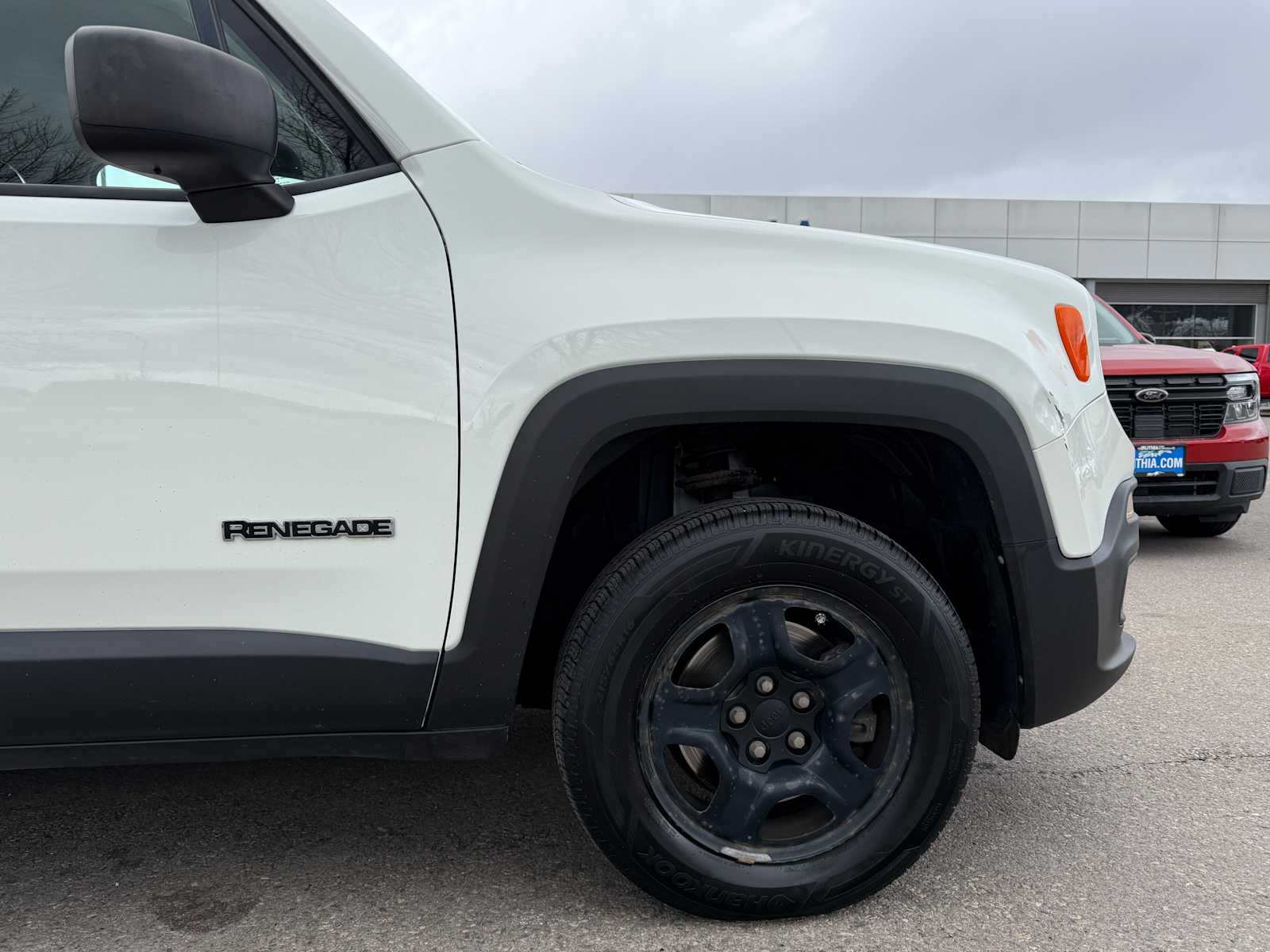 Thumbnail: 2017 Jeep Renegade - 5