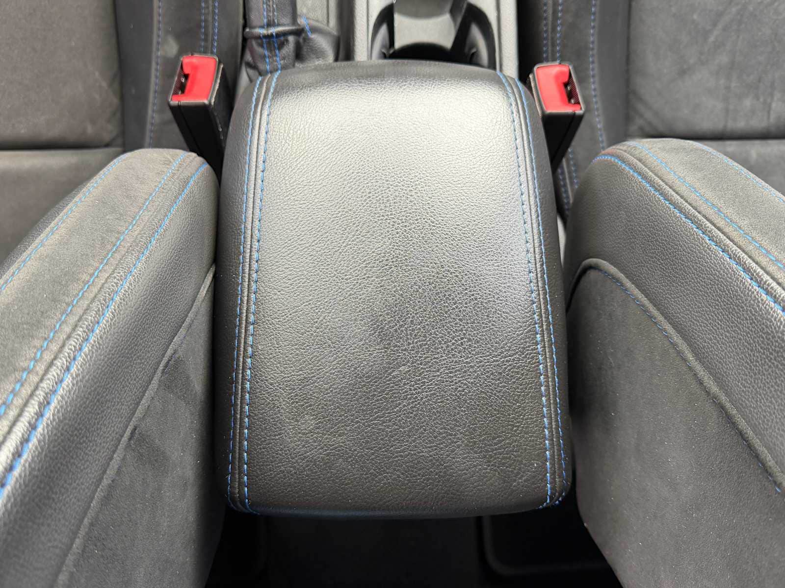 Thumbnail: 2017 Ford Focus - 23