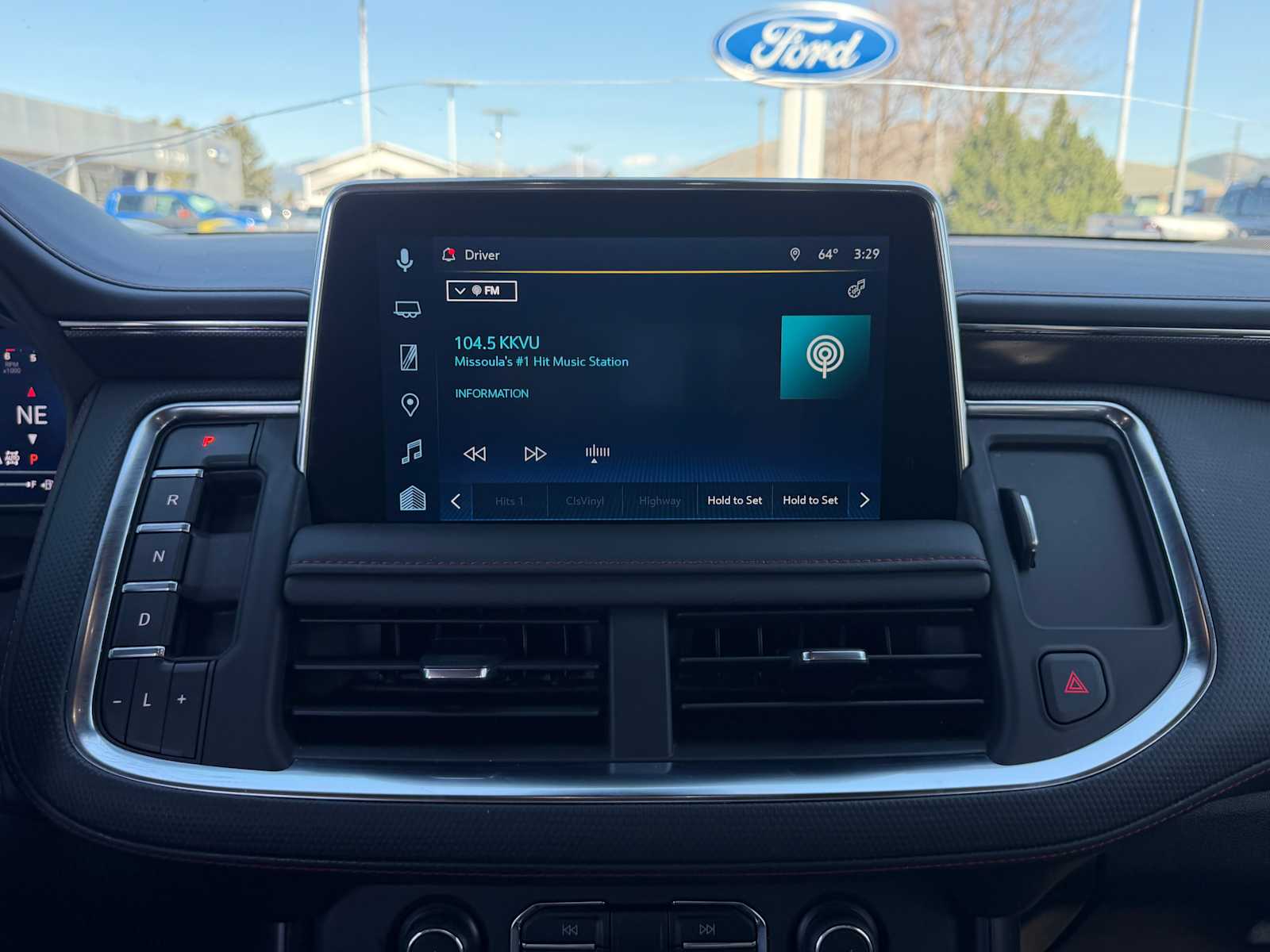 Thumbnail: 2023 Chevrolet Tahoe - 17