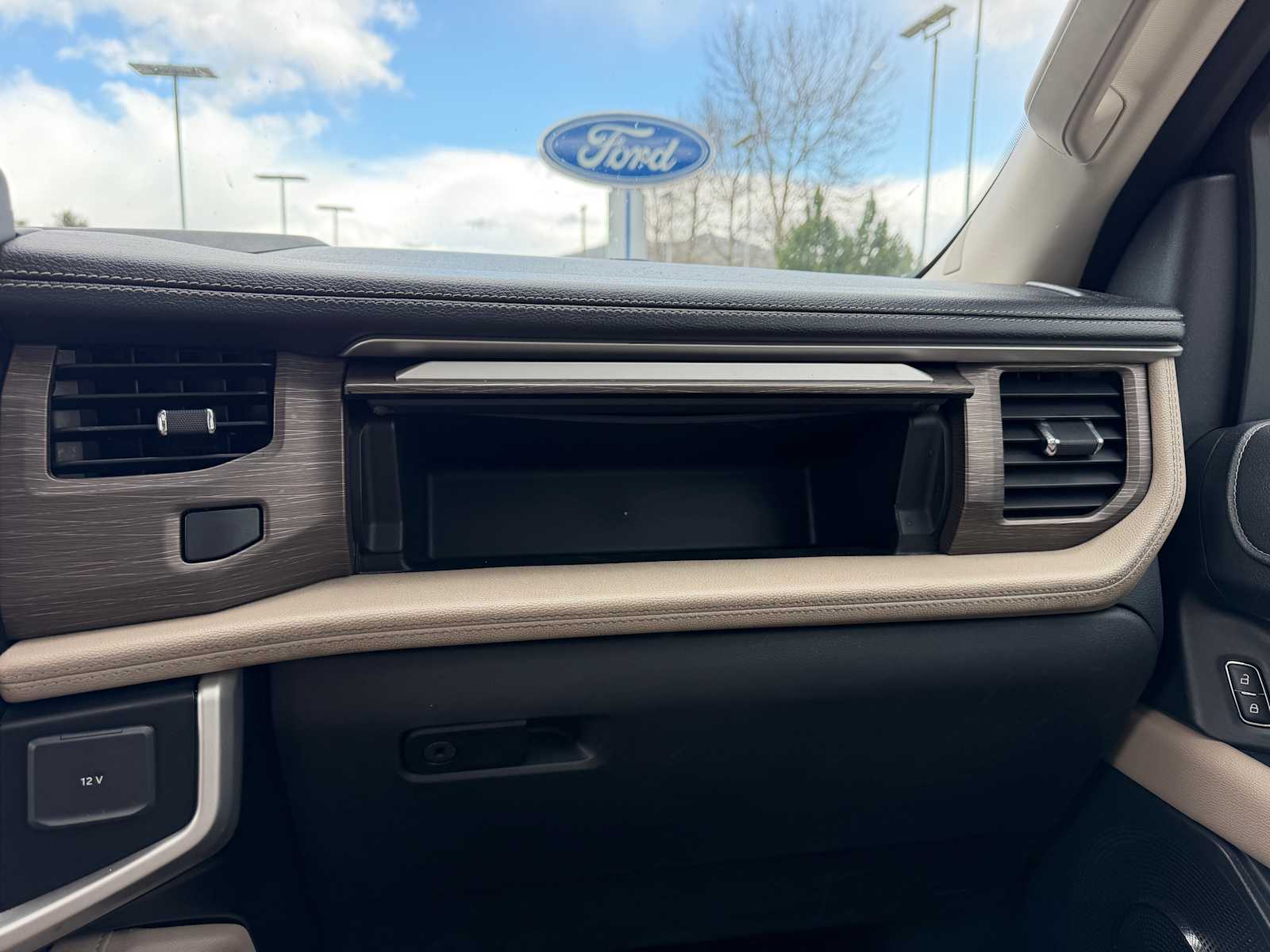 Thumbnail: 2024 Ford Expedition MAX - 26