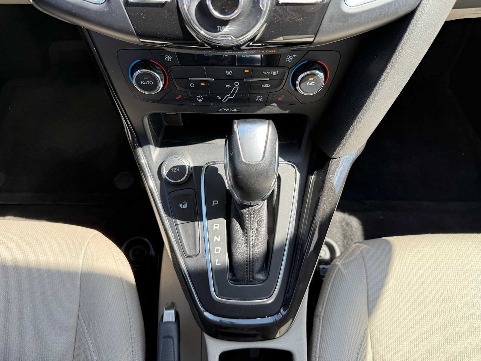 2017 Ford Focus Electric 18
