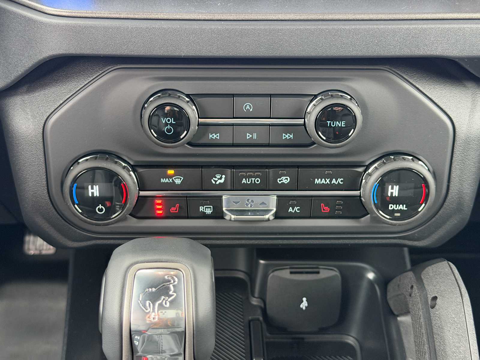 Thumbnail: 2025 Ford Bronco - 18